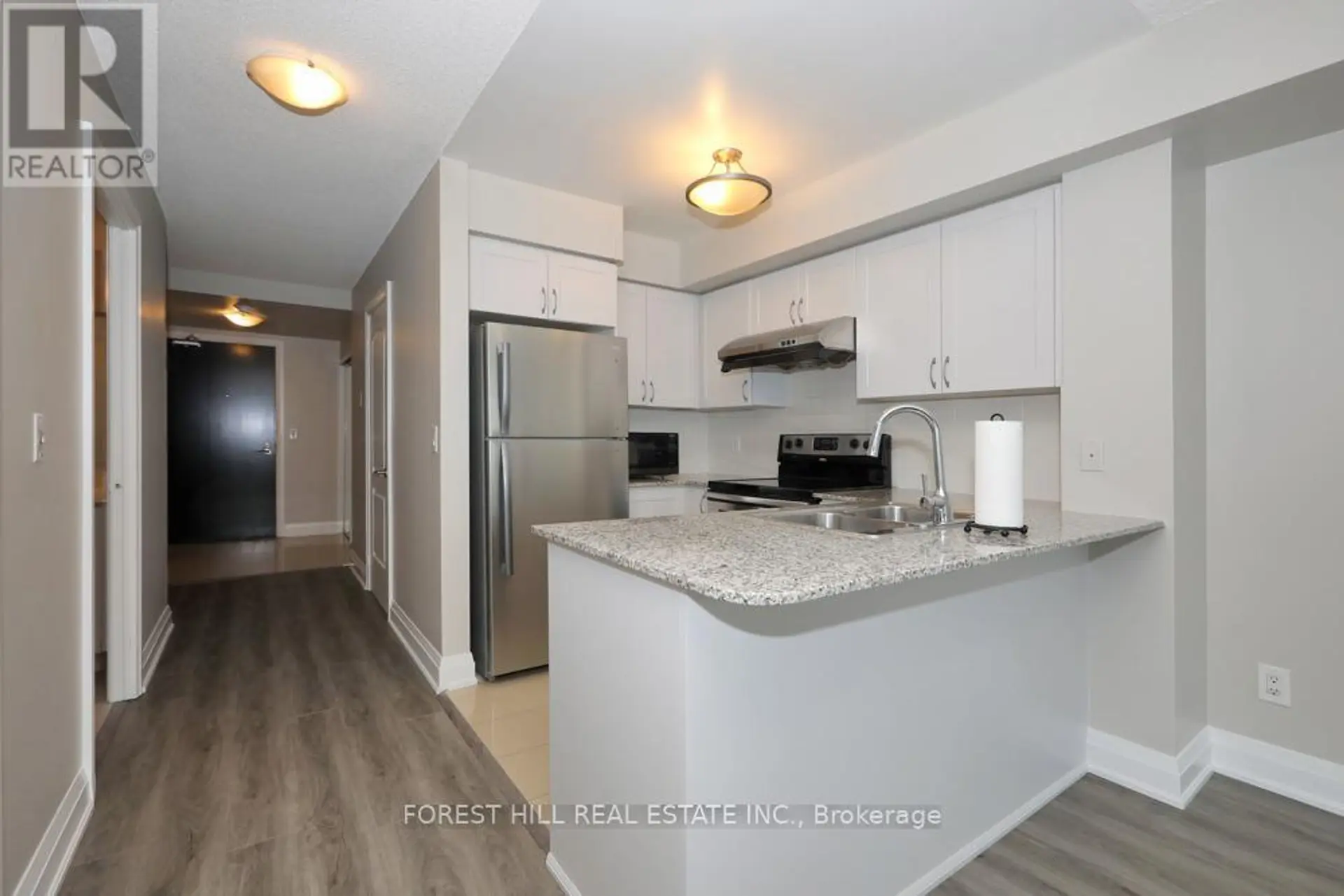 #218 30 NORTH PARK ROAD - Image 2