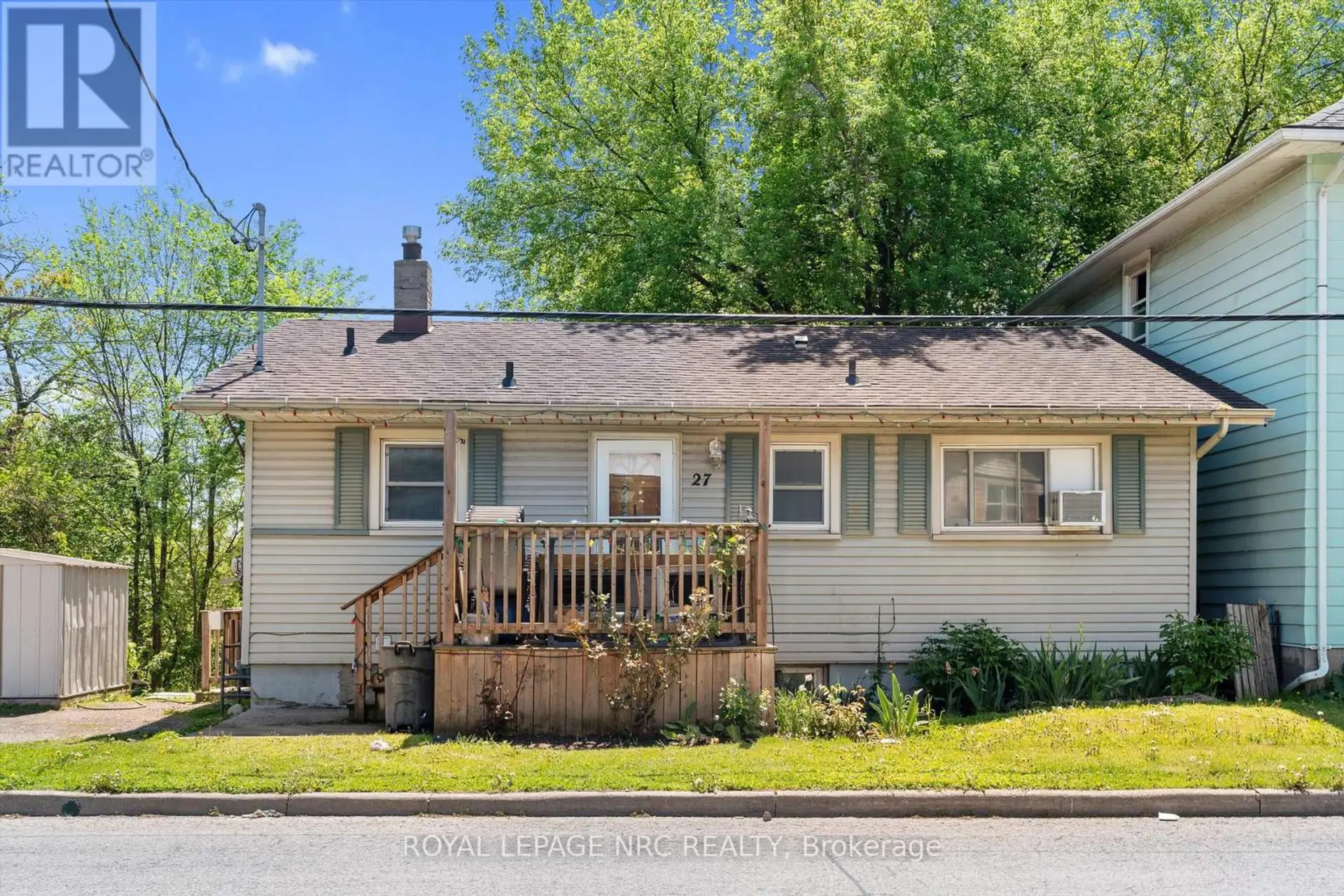27 GALE CRESCENT - Image 1
