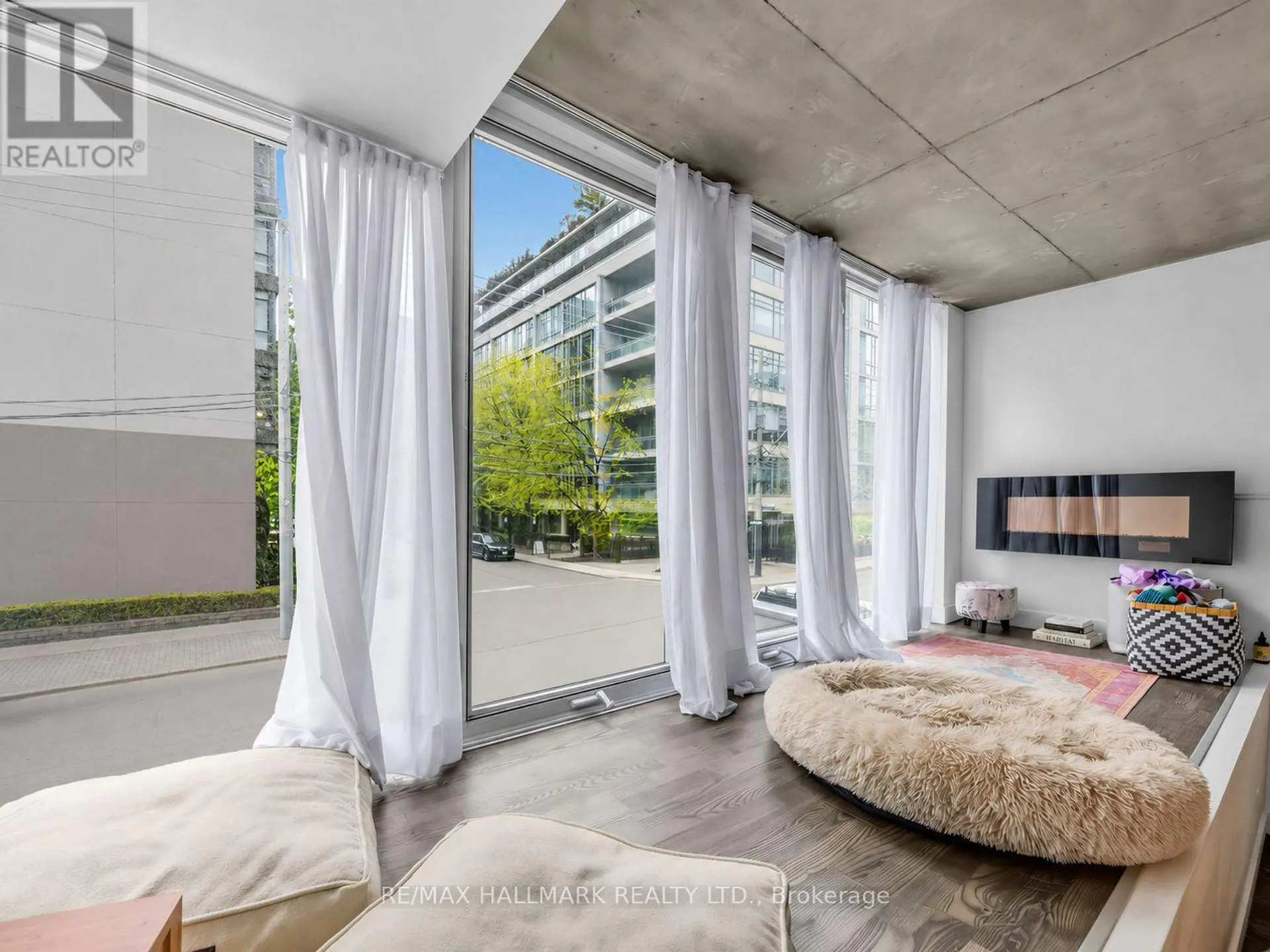 #213 75 PORTLAND STREET - Image 11