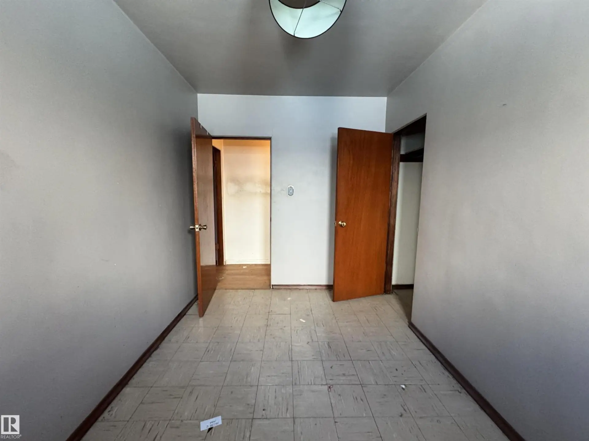 12010 95 ST NW - Image 8