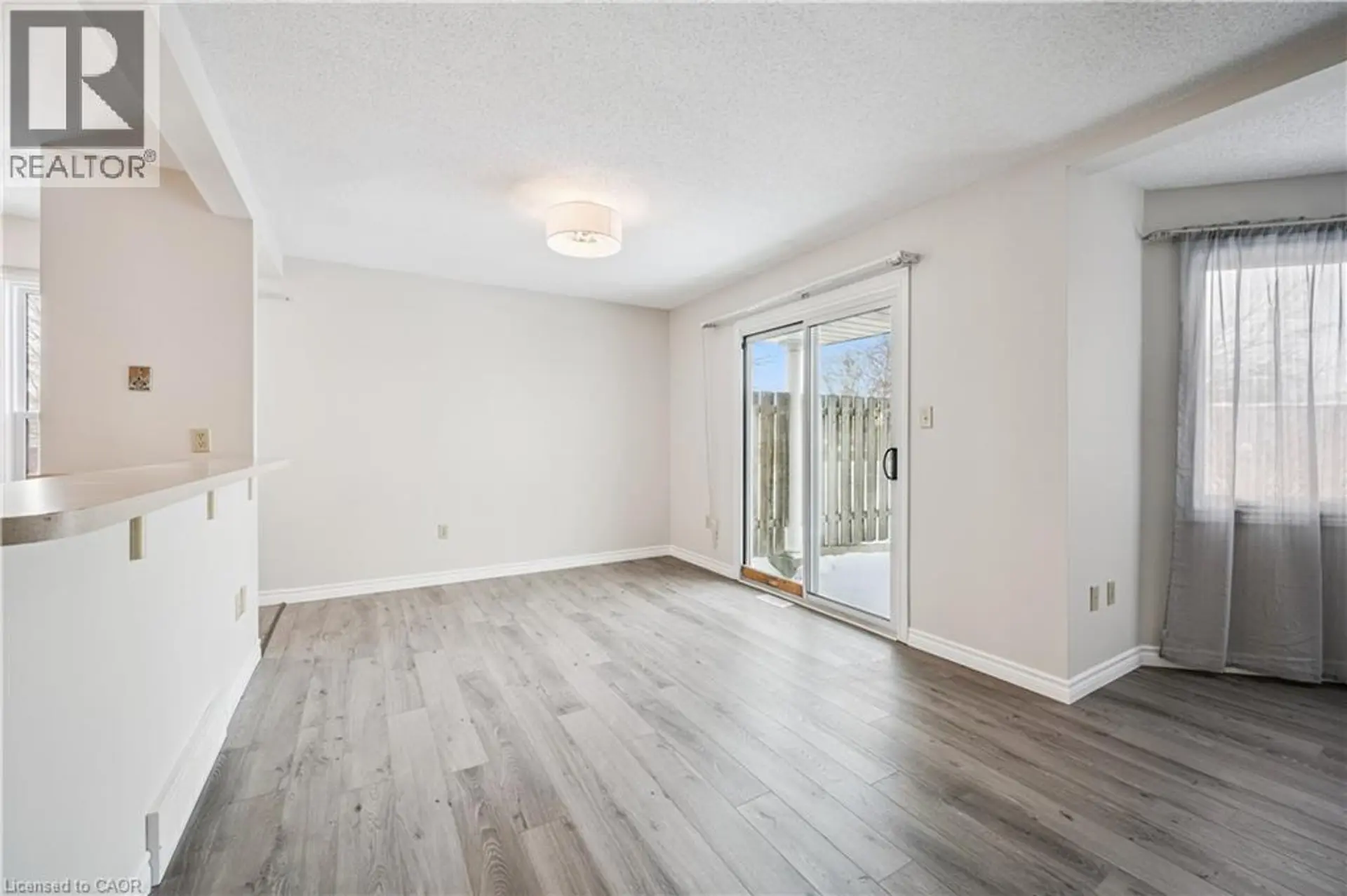 #35 205 HIGHLAND Crescent - Image 8