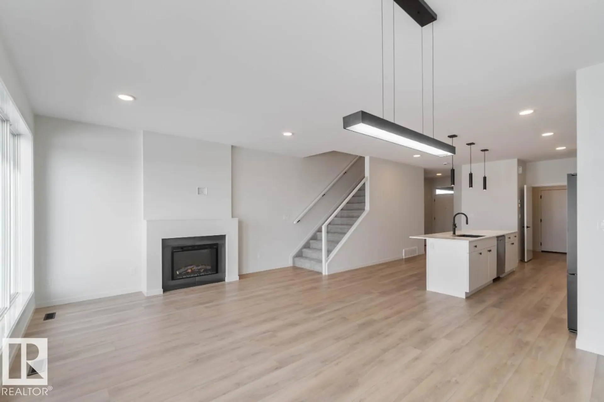 29 Devonshire DR - Image 6