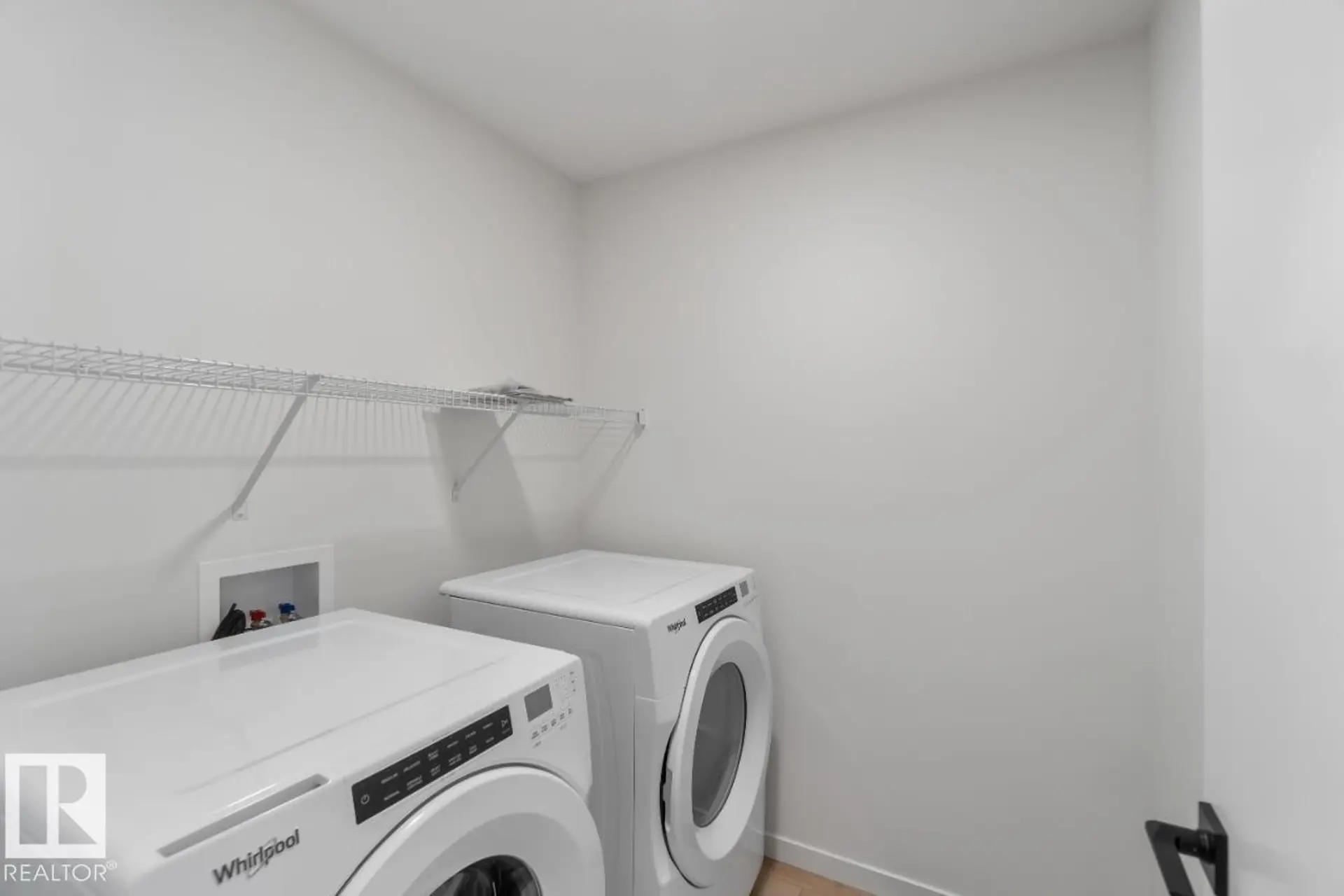 29 Devonshire DR - Image 17
