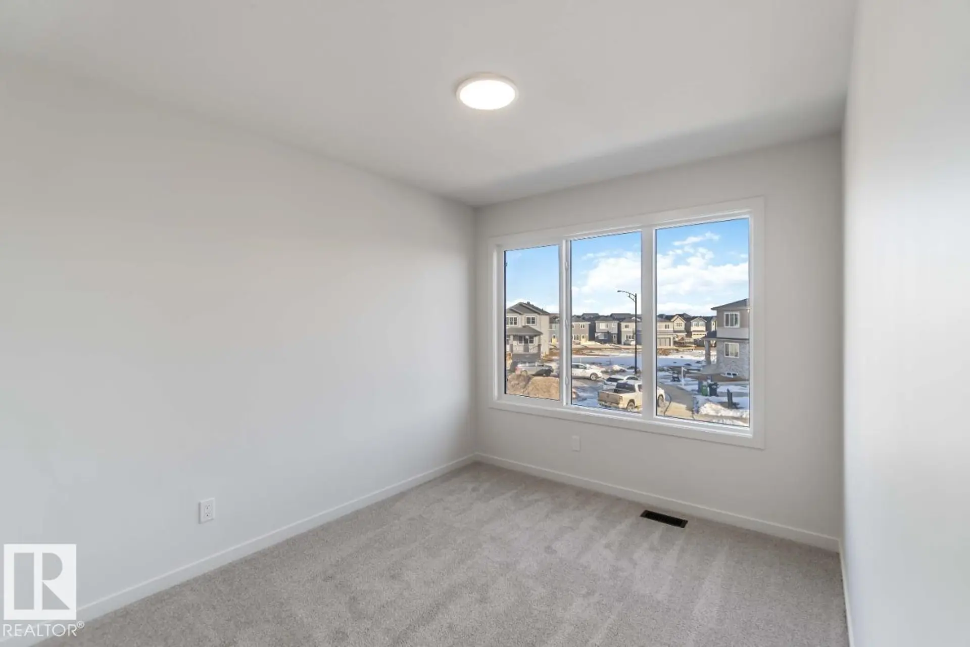 29 Devonshire DR - Image 16