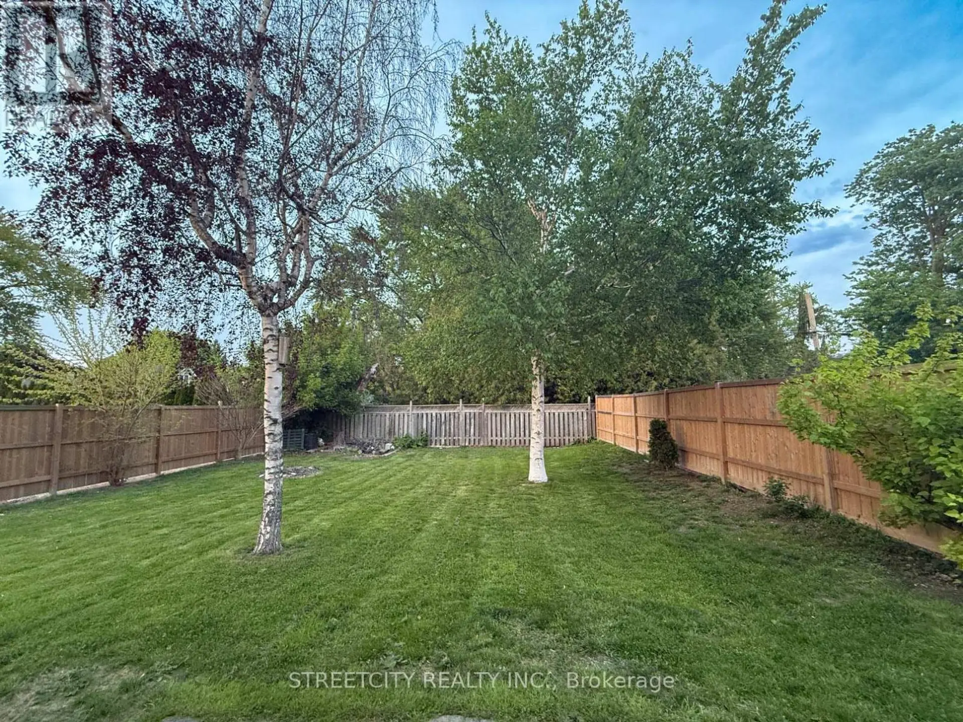 305 ST CLAIR STREET - Image 18