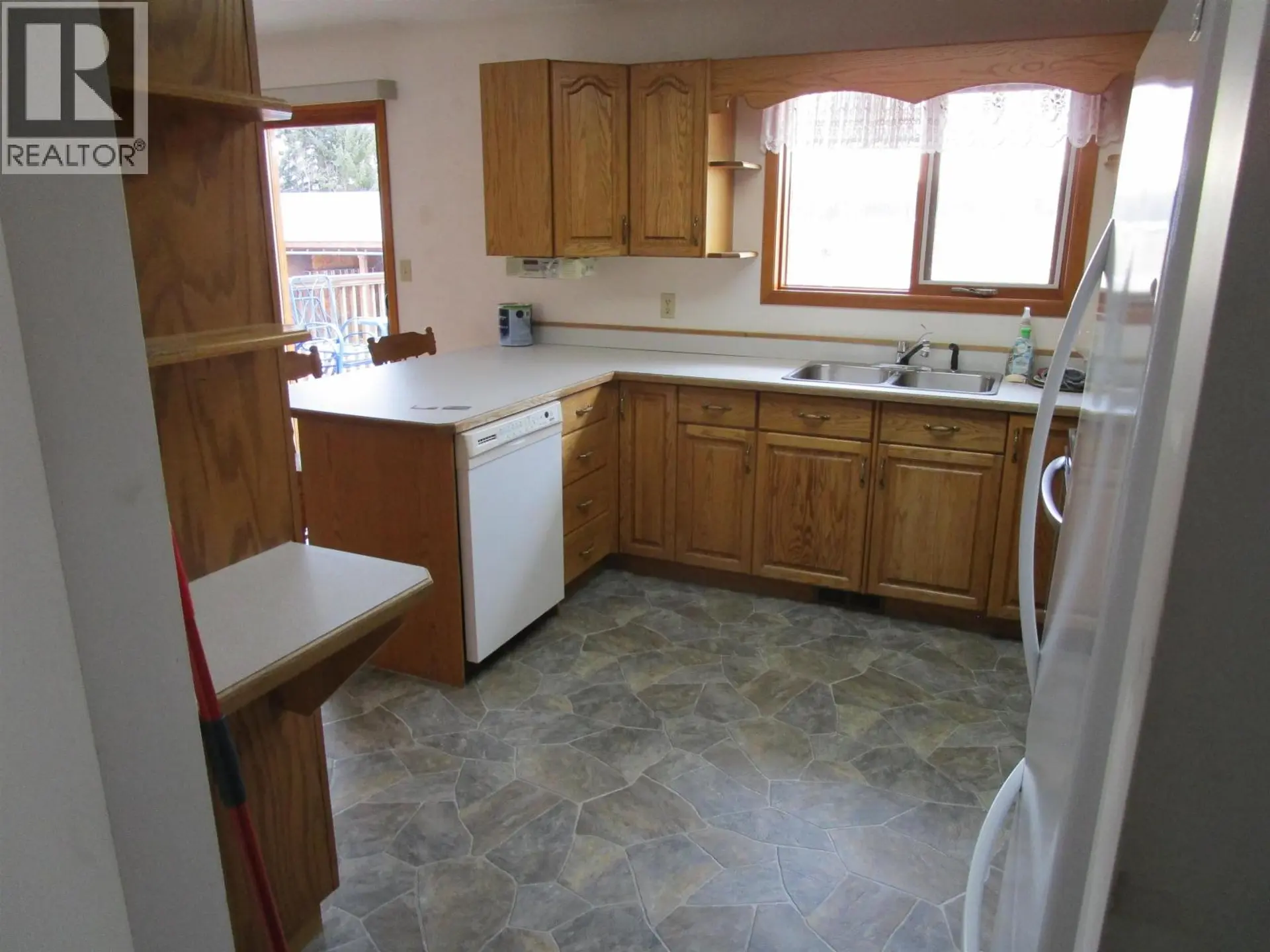 5982 HORSE LAKE ROAD - Image 16