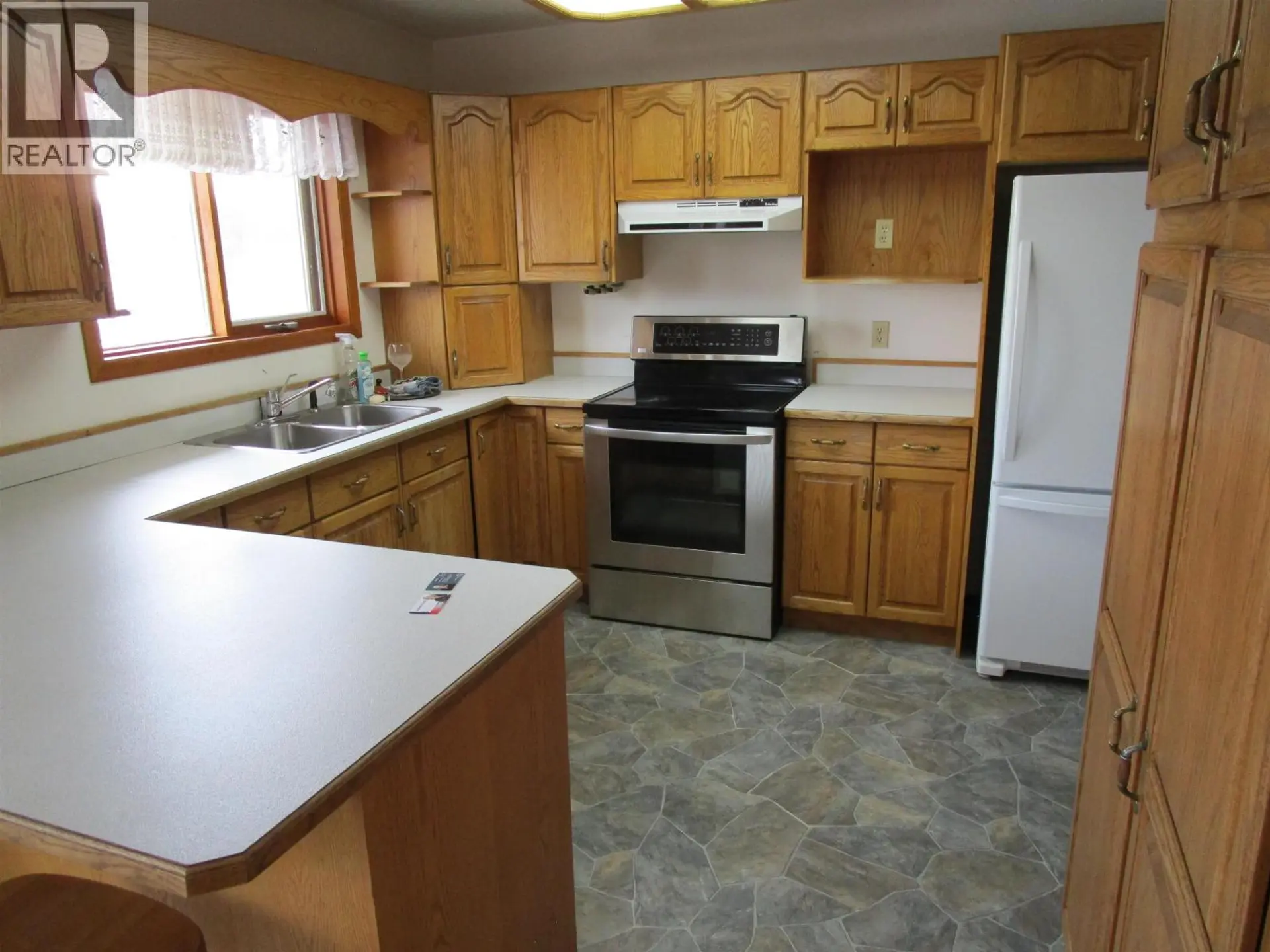 5982 HORSE LAKE ROAD - Image 15