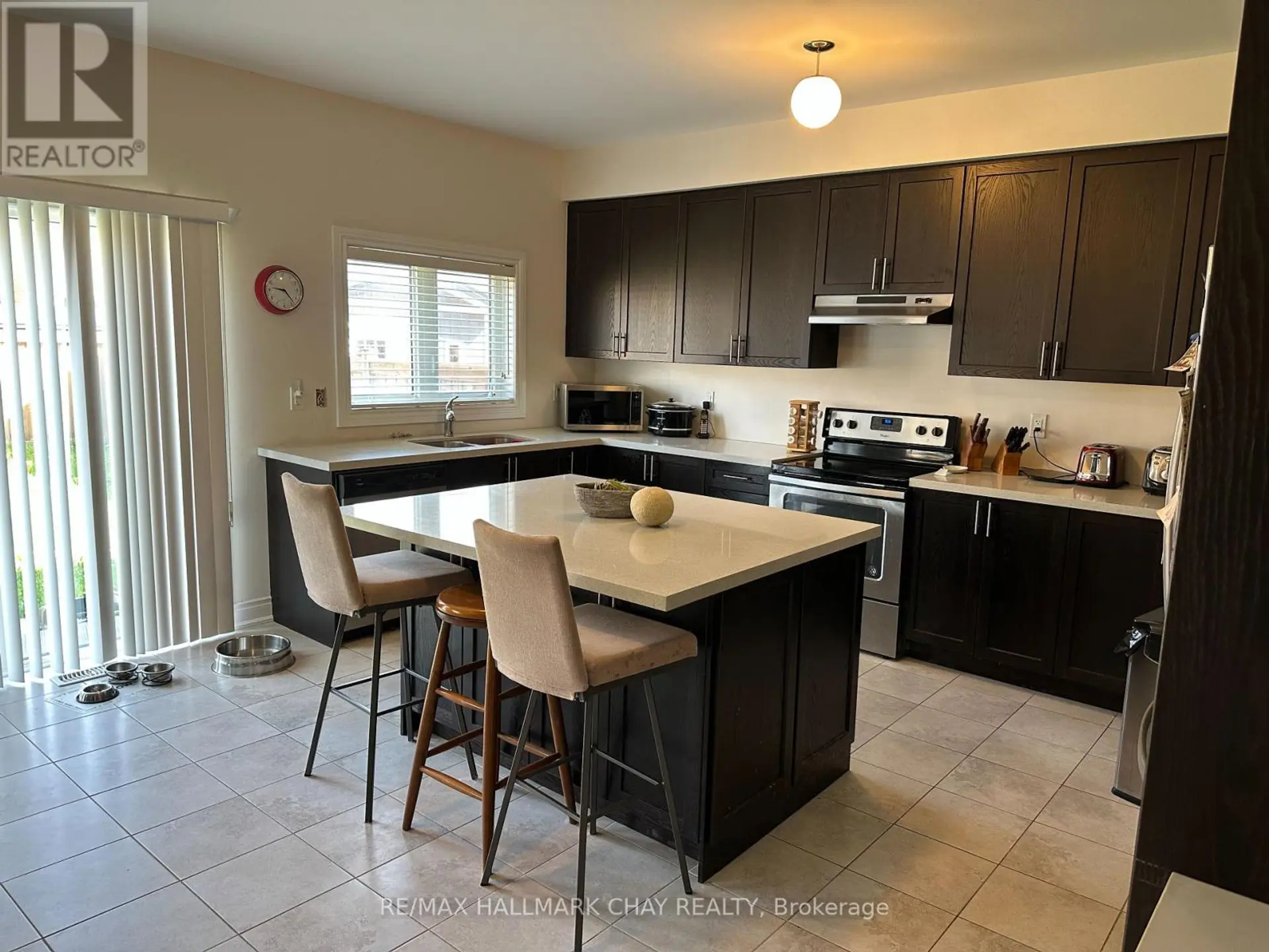 962 COLE STREET - Image 10