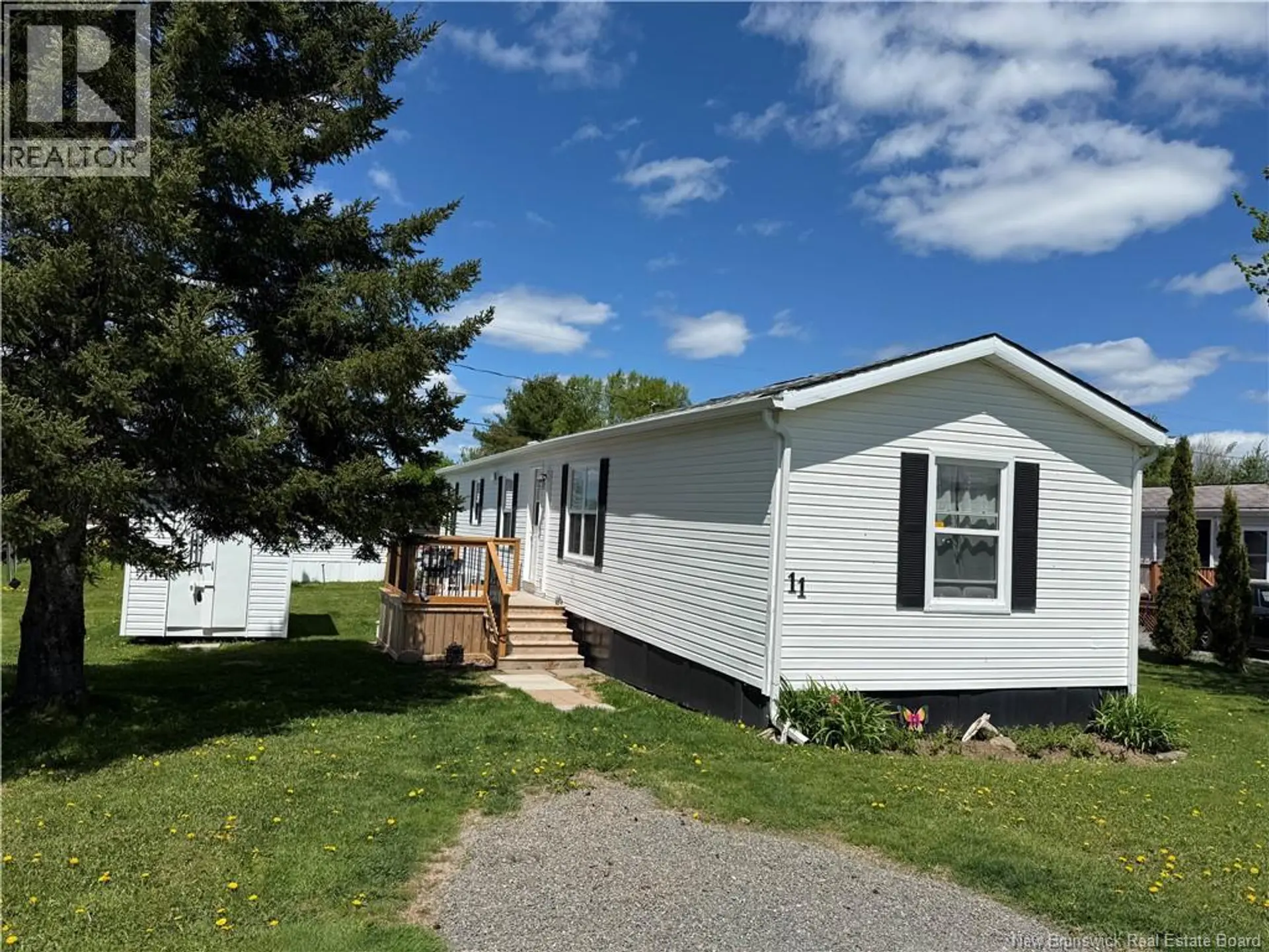 11 Condon Crescent - Image 1