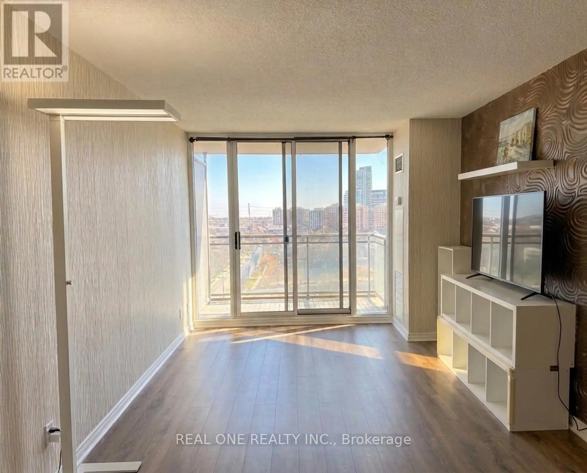 #1203 310 RED MAPLE ROAD - Image 7