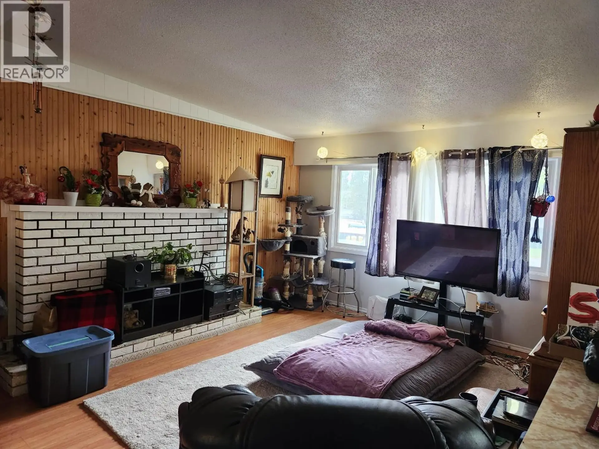 164 DOUGLAS STREET - Image 3