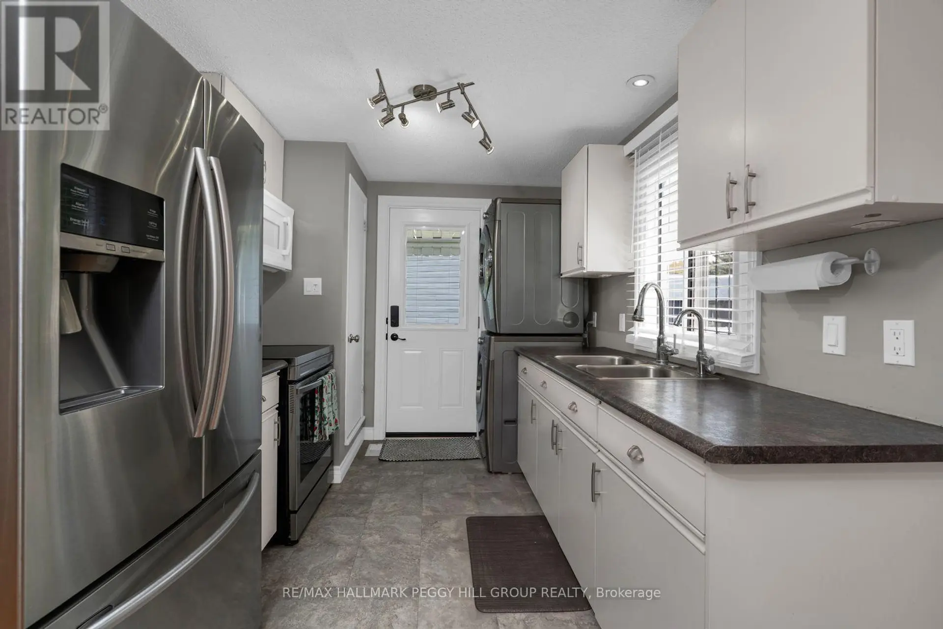 53 CORNER BROOK TRAIL - Image 5