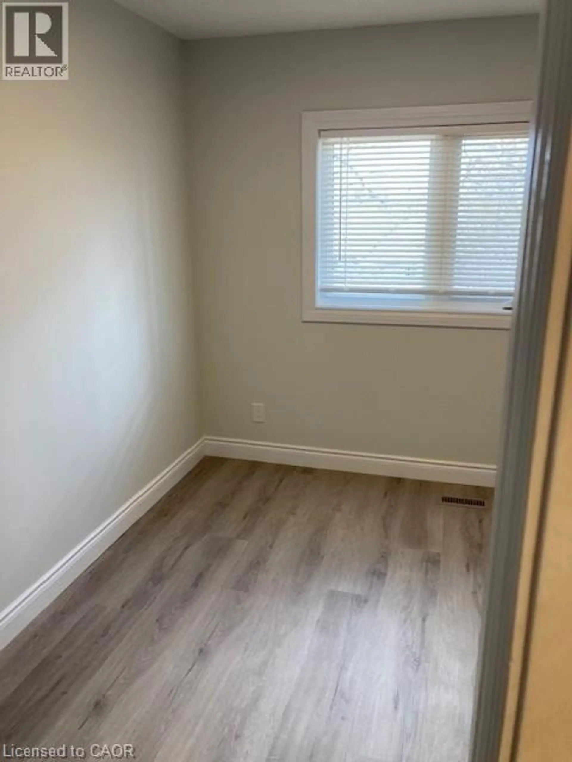 #10 89 WOOLWICH Street - Image 10