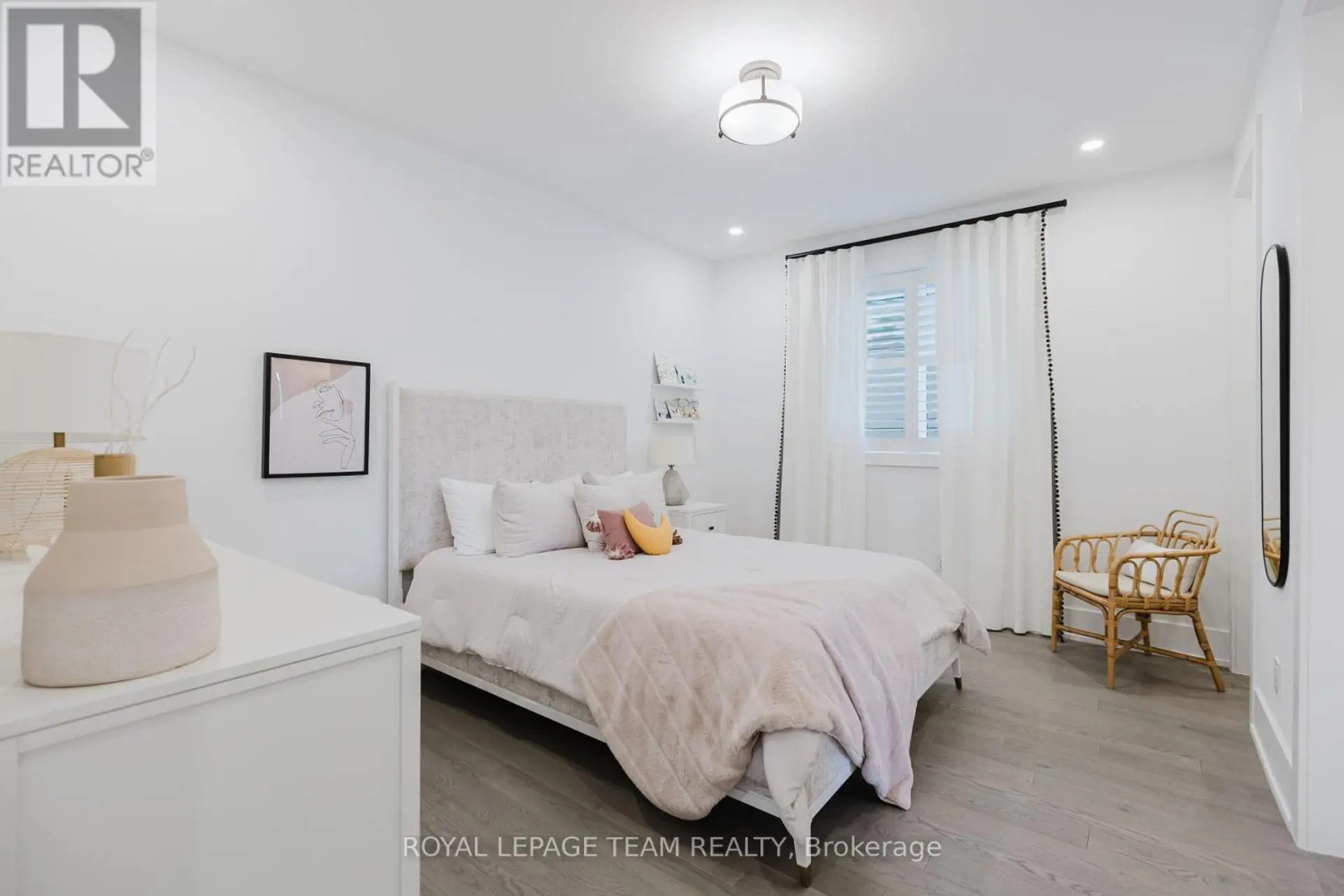 999 DEPENCIER DRIVE - Image 13