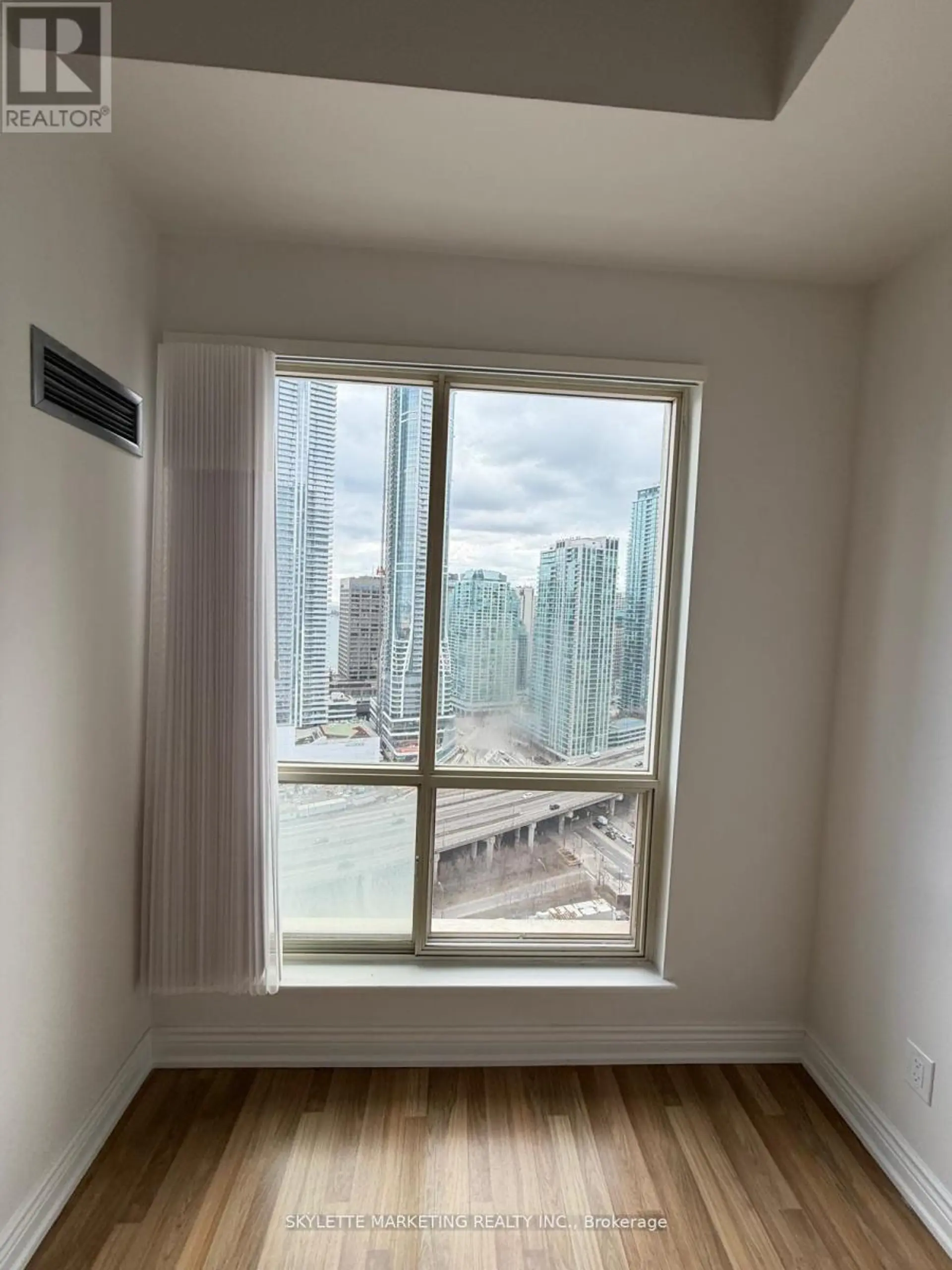 #3022 25 THE ESPLANADE - Image 18