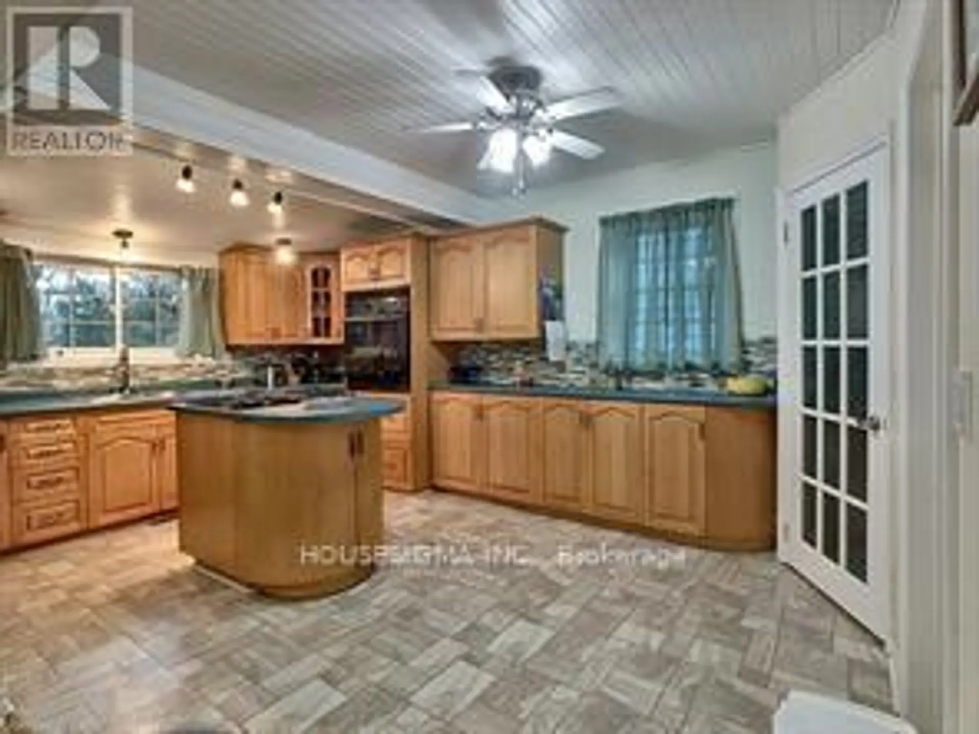 94 ALMA STREET - Image 3