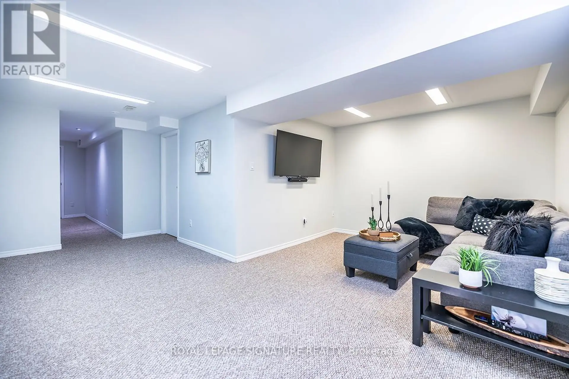 106 THORNY VINEWAY - Image 14