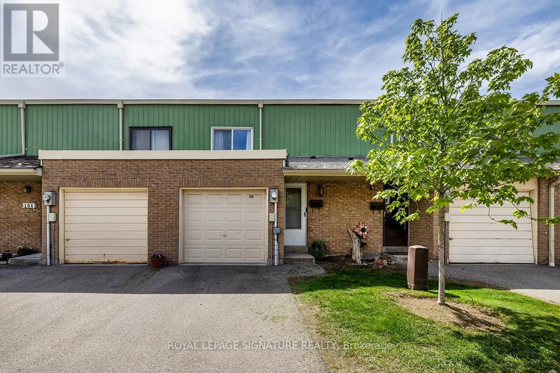 106 THORNY VINEWAY - Image 2