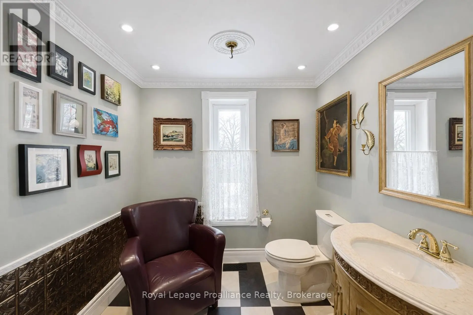 308 BLEECKER AVENUE - Image 8