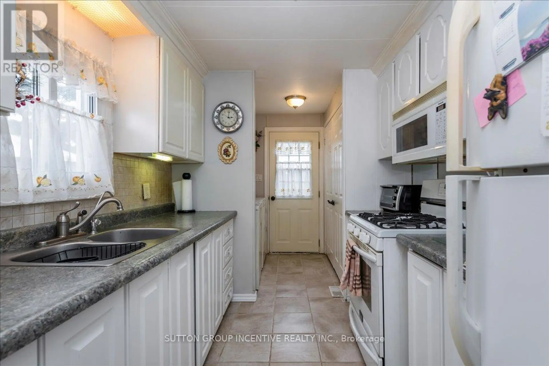 6 PINE HILL COURT - Image 7