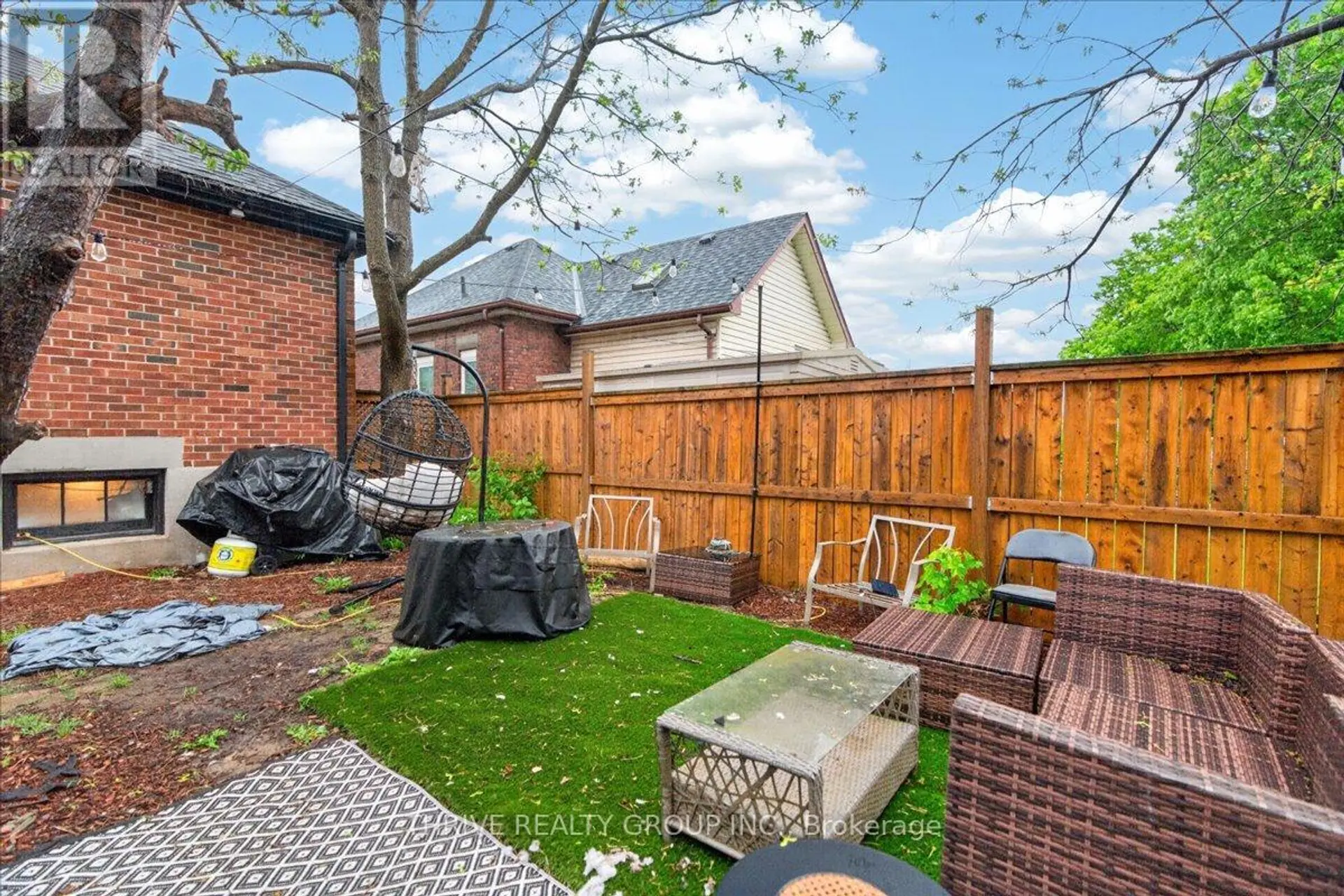 494 HIGHBURY AVENUE N - Image 17