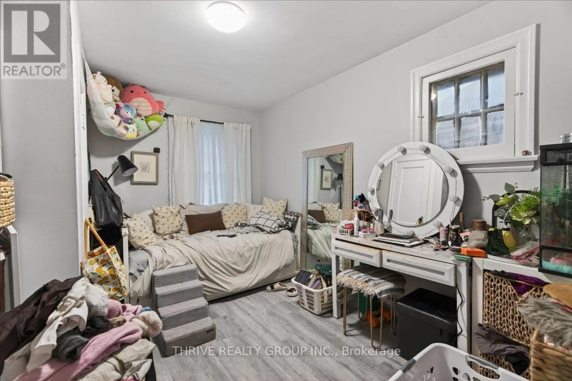 494 HIGHBURY AVENUE N - Image 8