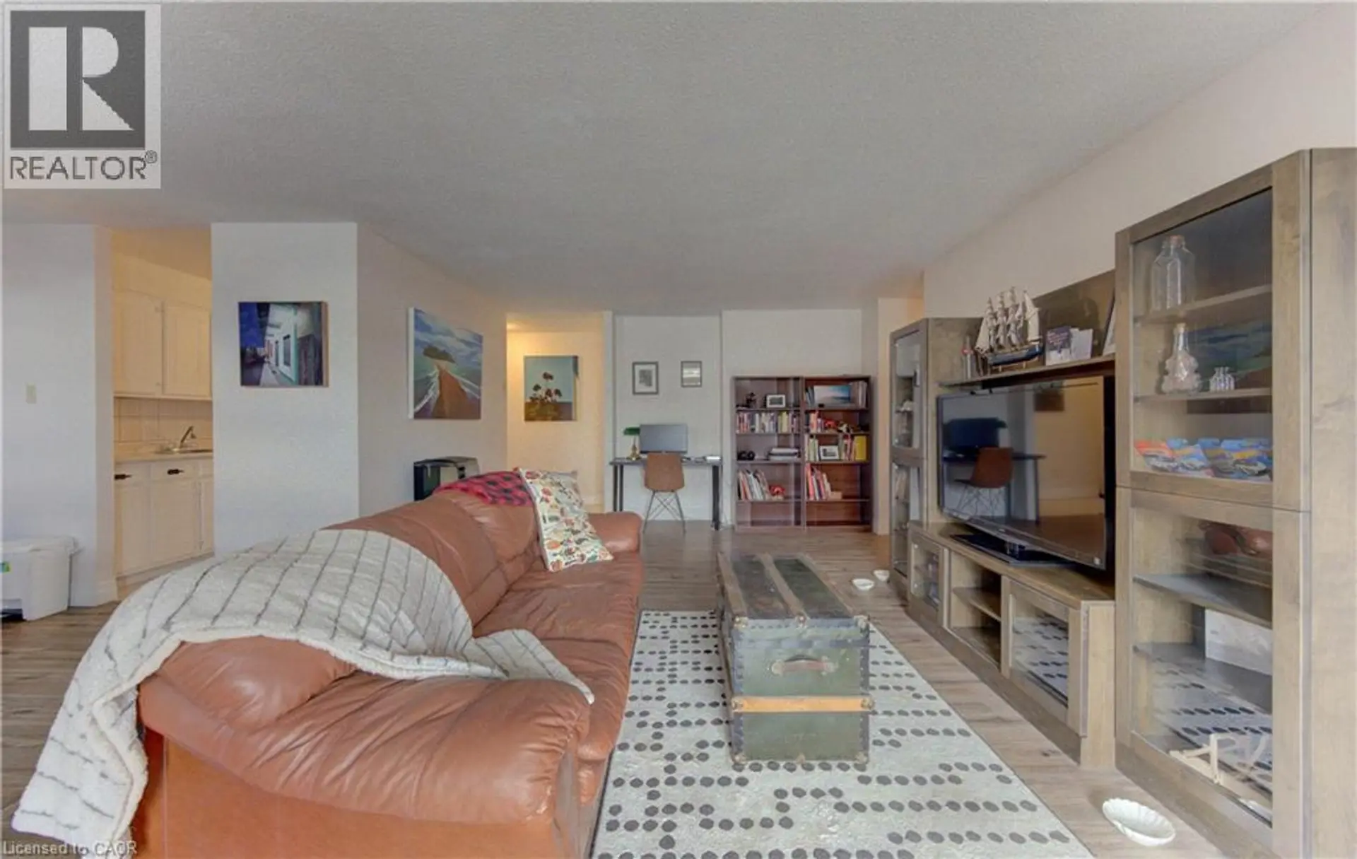 #214 185 KEHL Street - Image 5