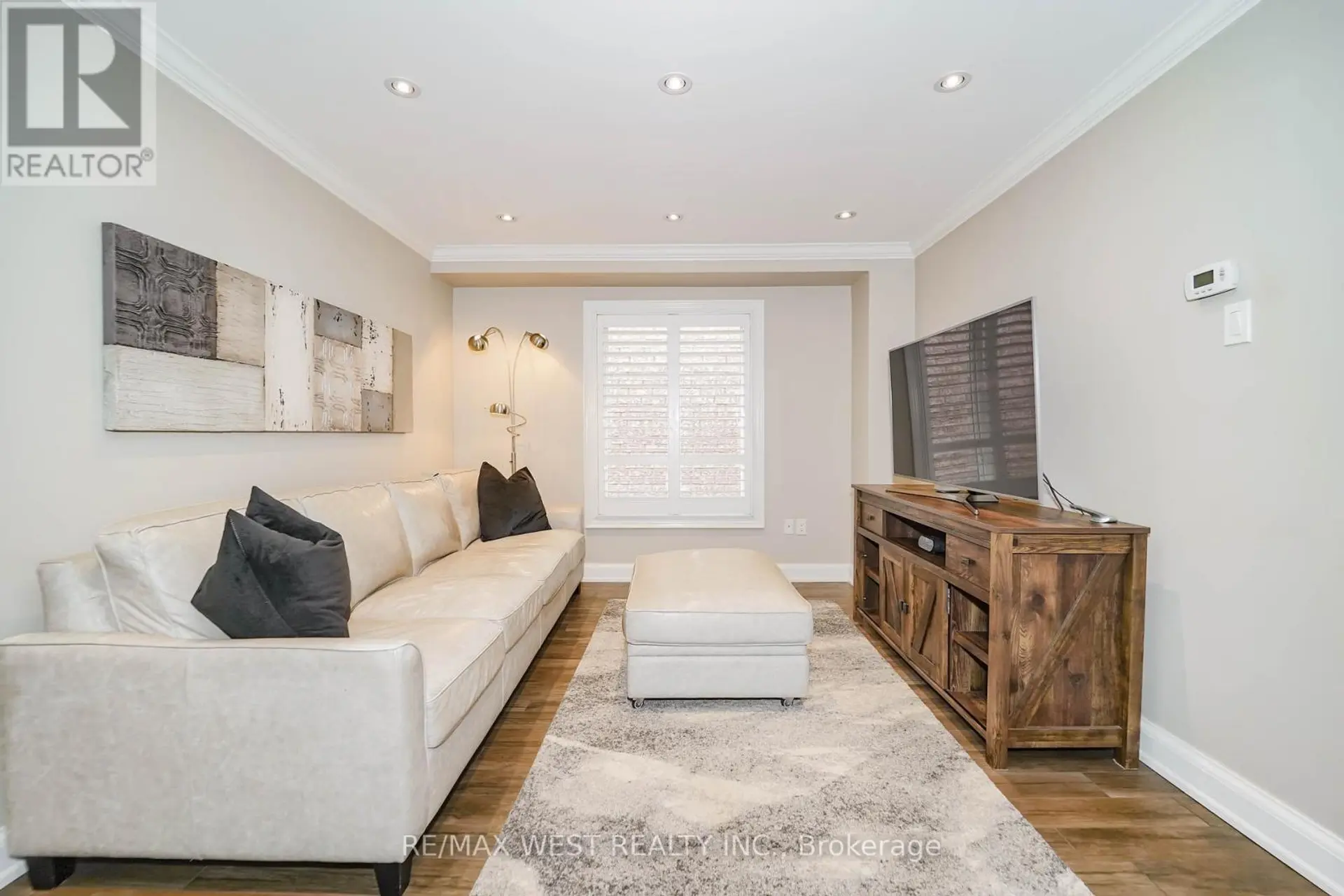 39 SYLWOOD CRESCENT - Image 4
