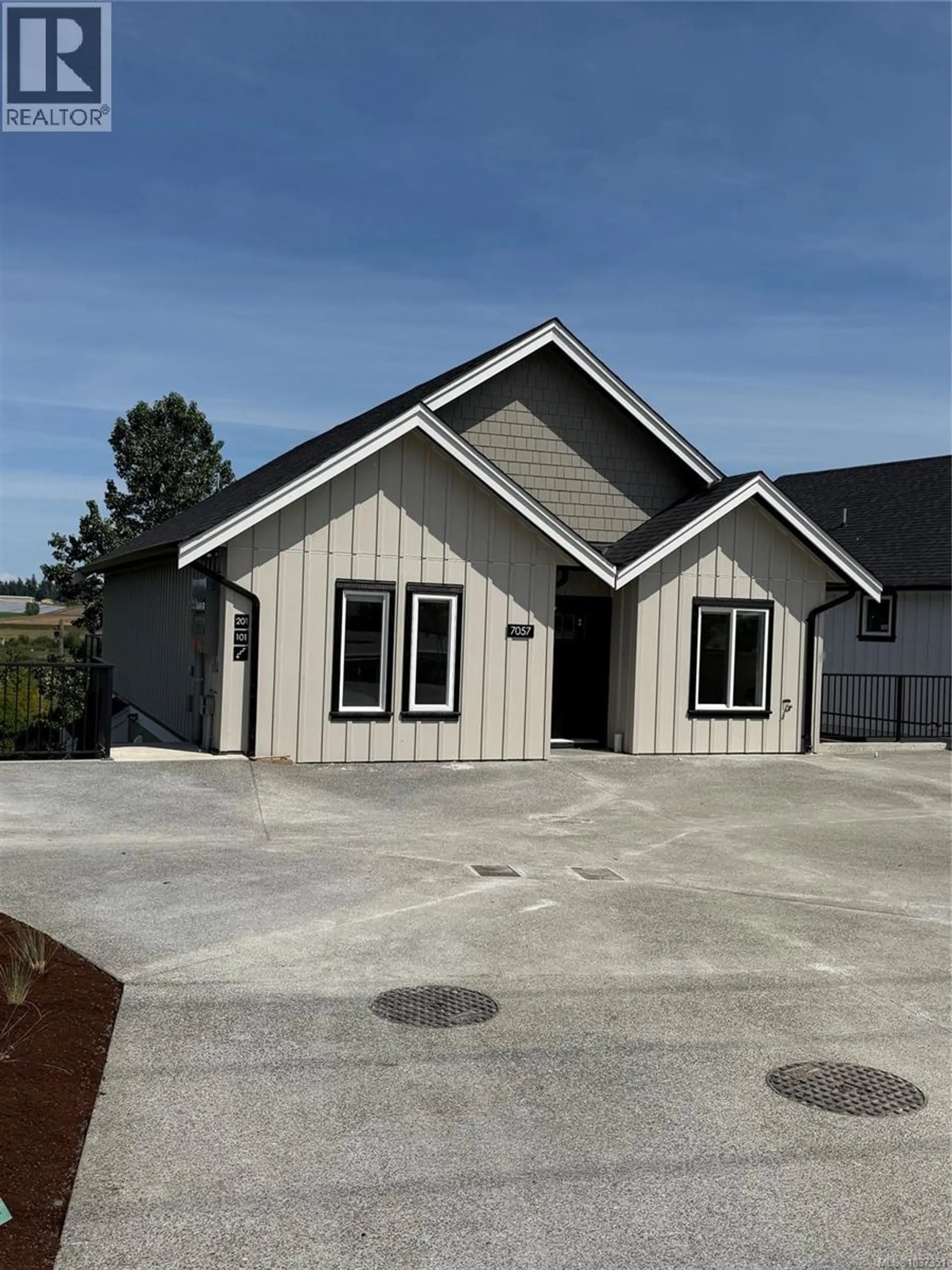 #101 7057 Central Saanich Rd - Image 15