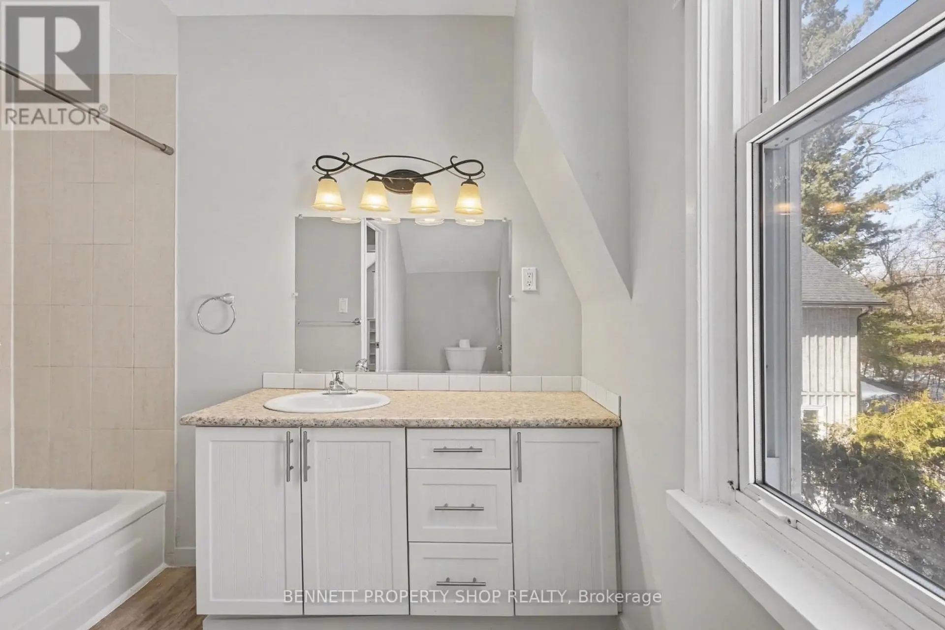 57 CHARLES STREET - Image 10