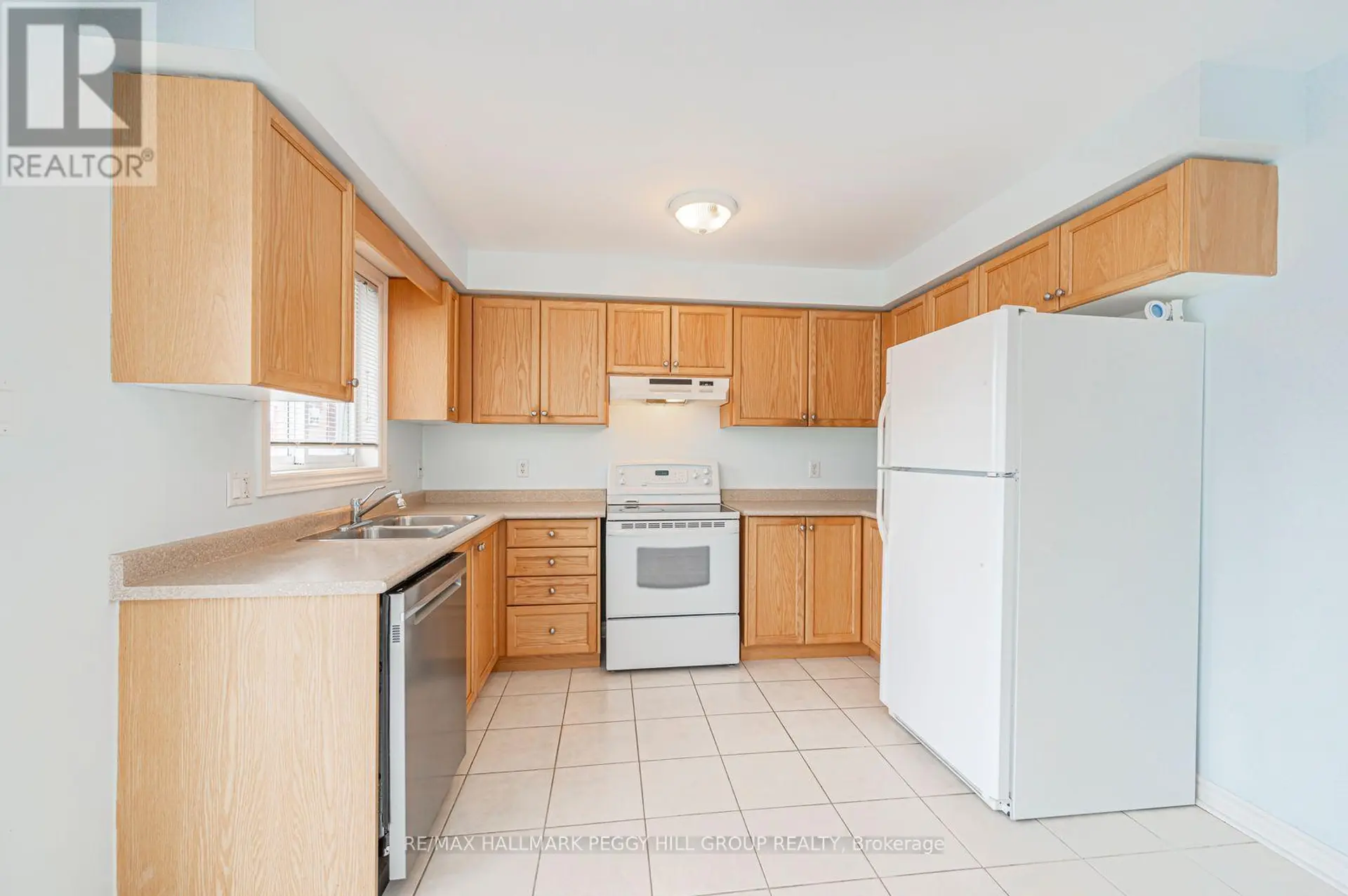 1 MICHAEL CRESCENT - Image 4