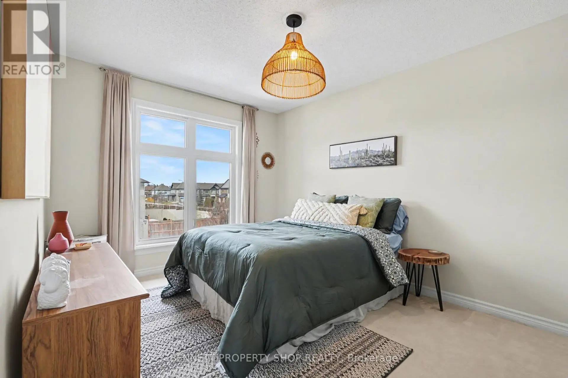 554 STARGAZER CRESCENT - Image 13