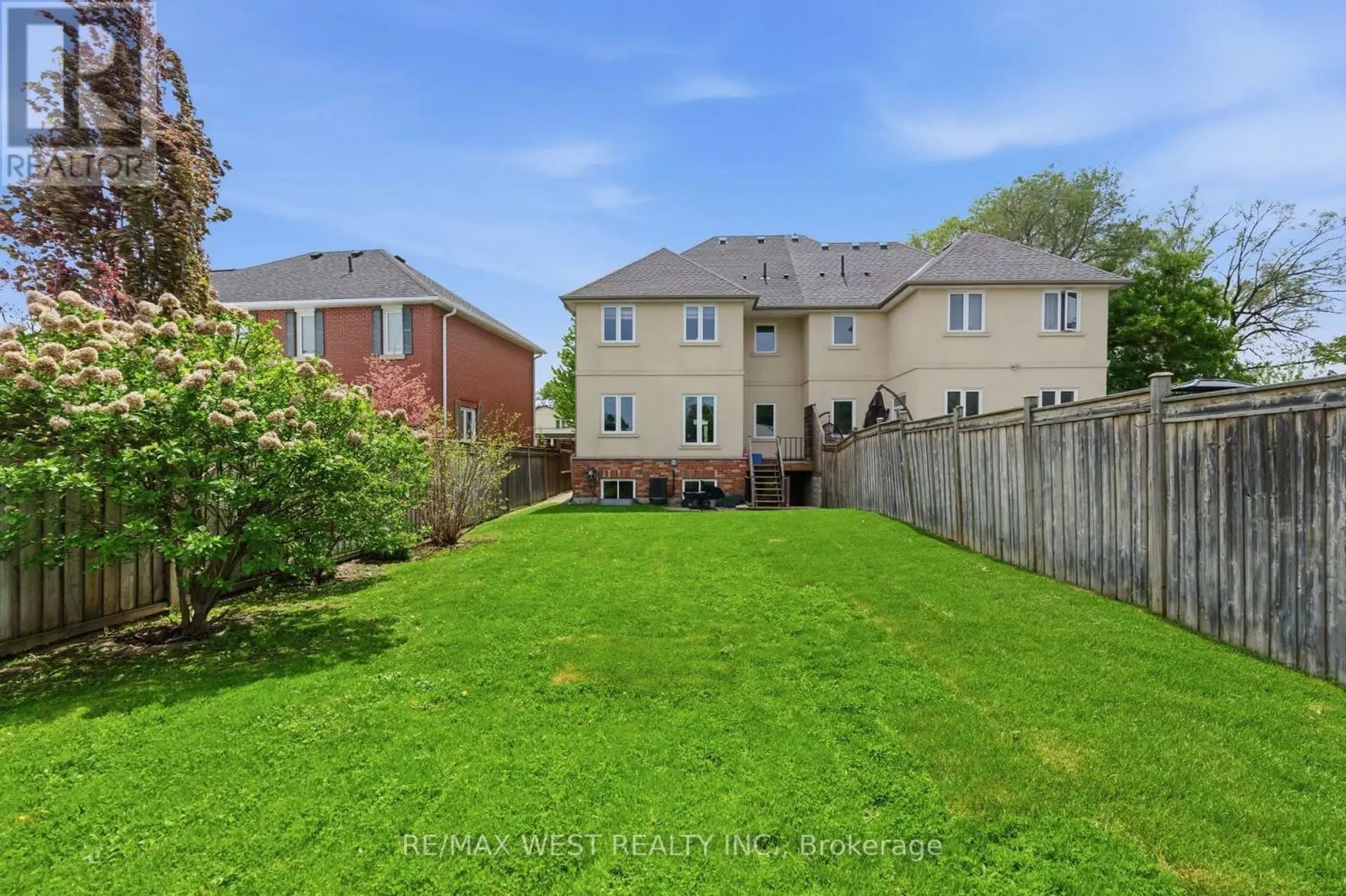 49 BRONTE STREET S - Image 17