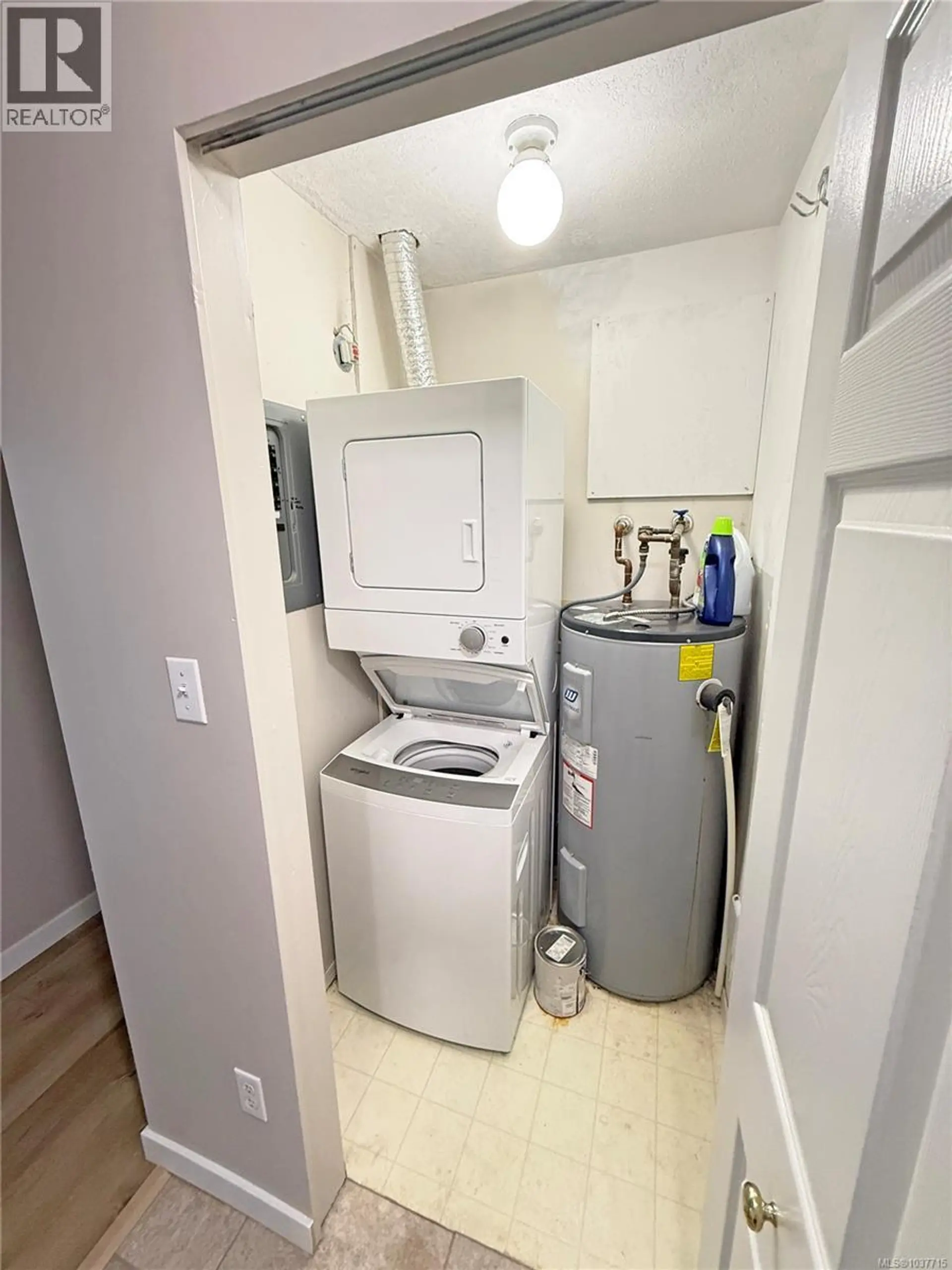 #103 4700 Uplands Dr - Image 8