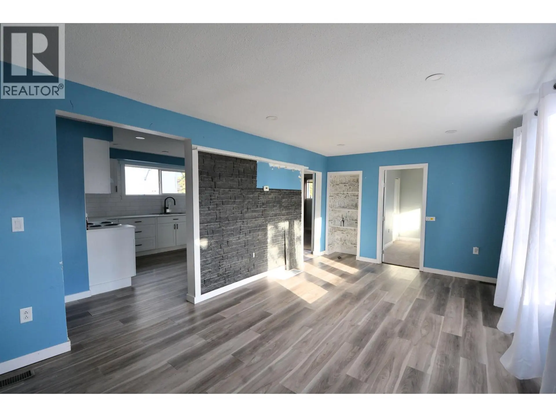 2440 15TH AVENUE - Image 2