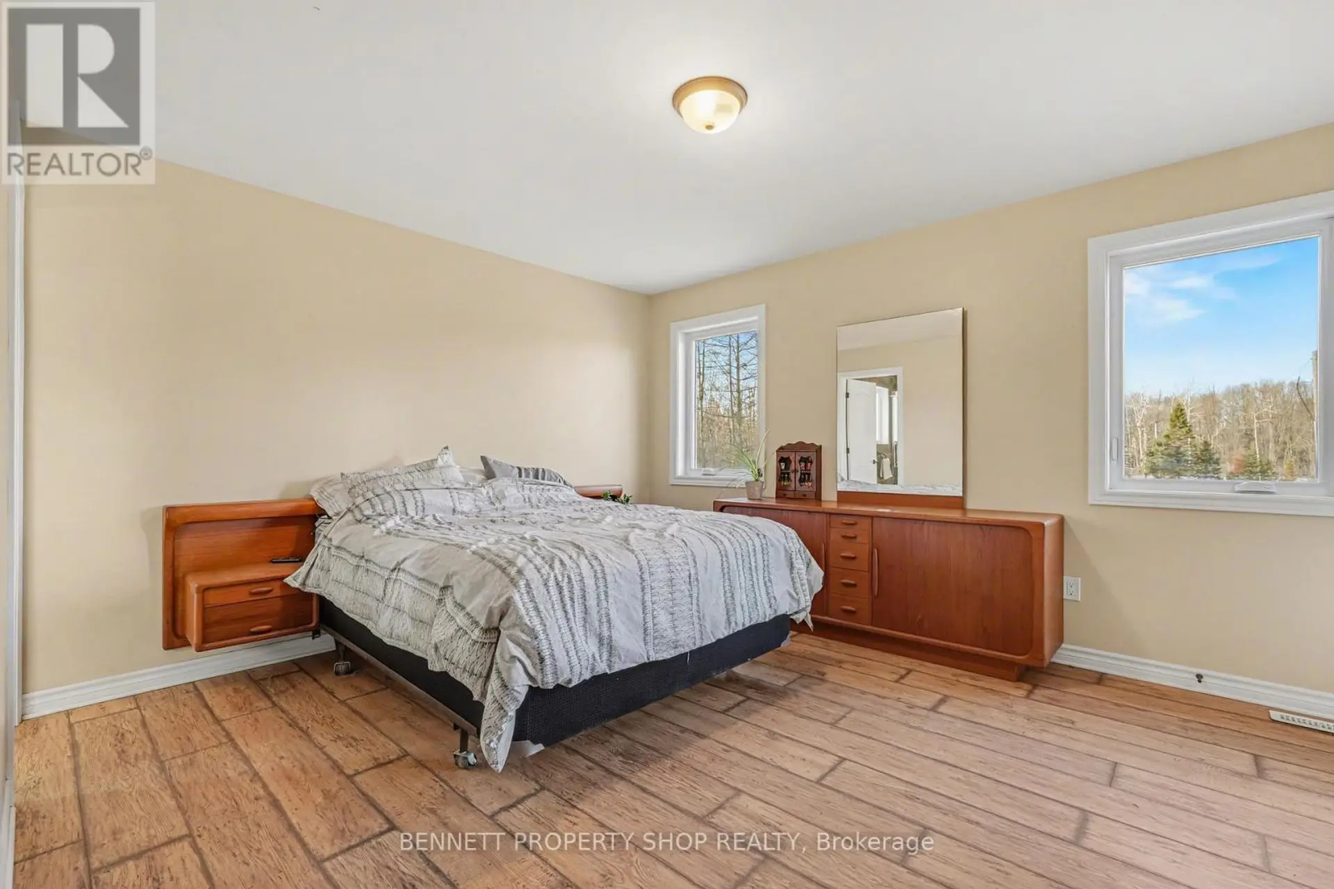 7261 THIRD LINE ROAD S - Image 11