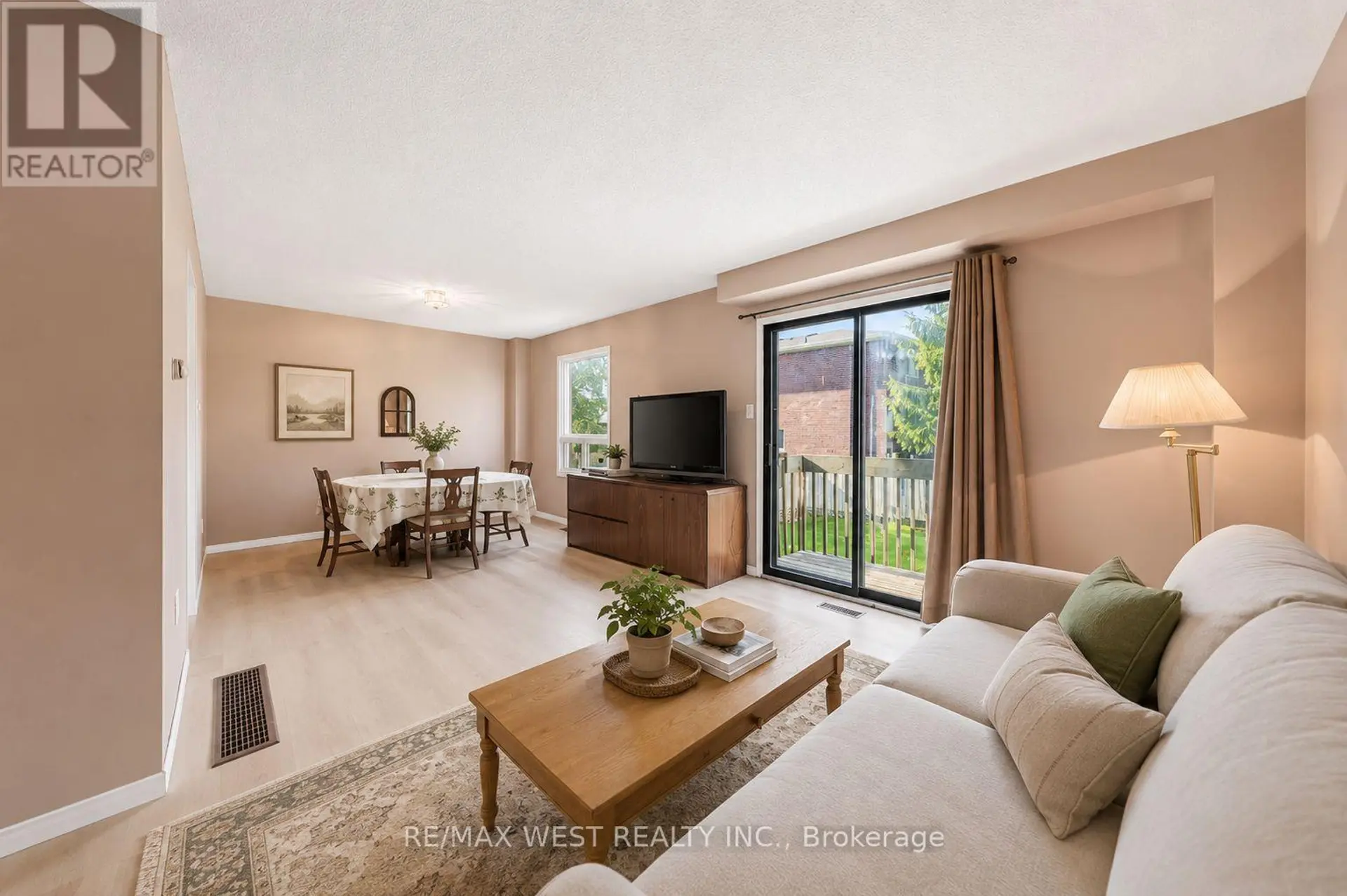242 BERNARD AVENUE - Image 2