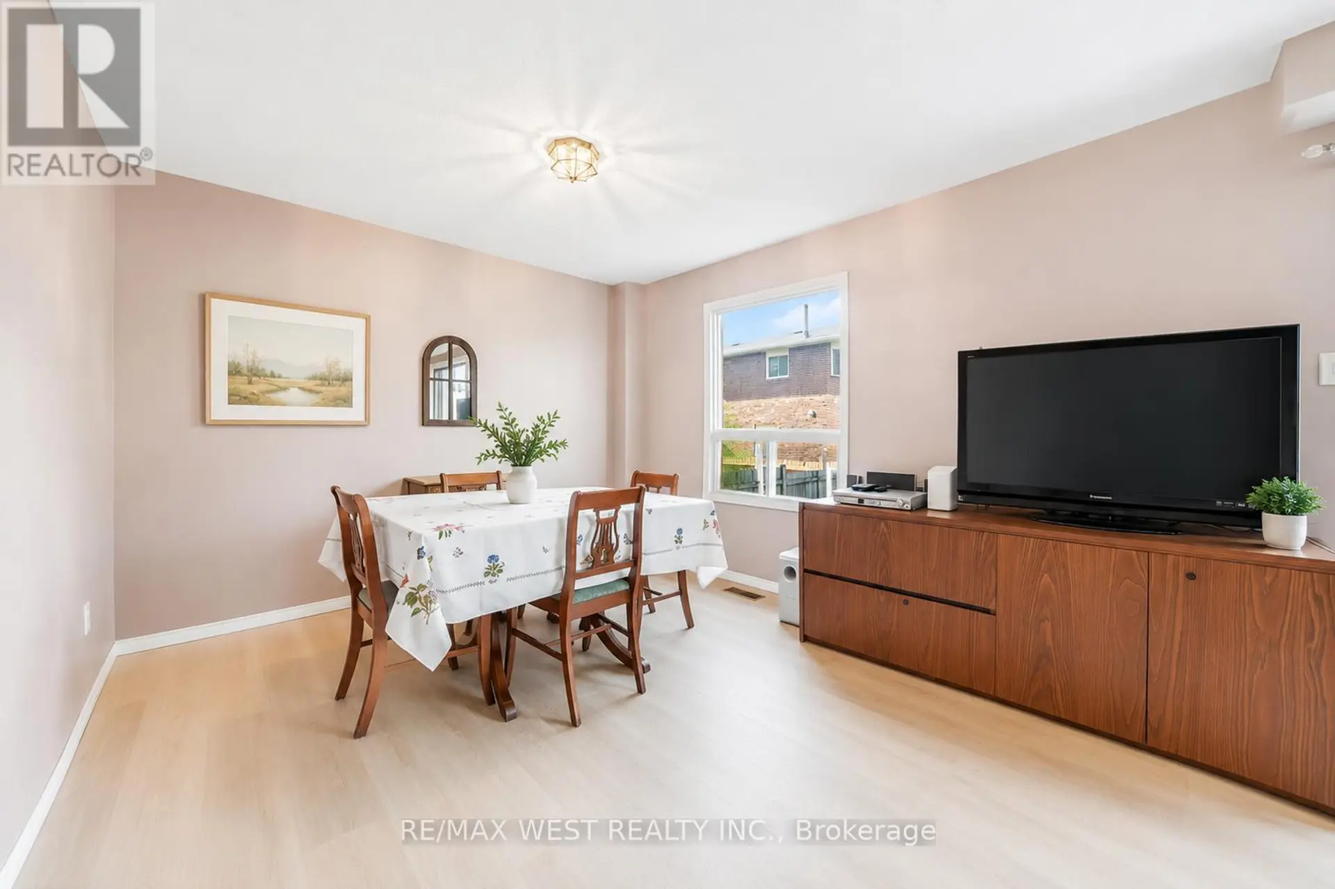 242 BERNARD AVENUE - Image 3