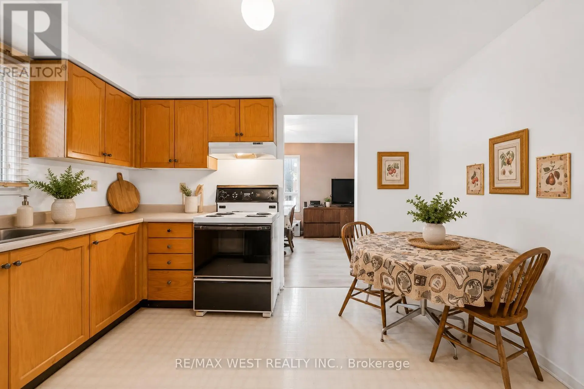 242 BERNARD AVENUE - Image 6