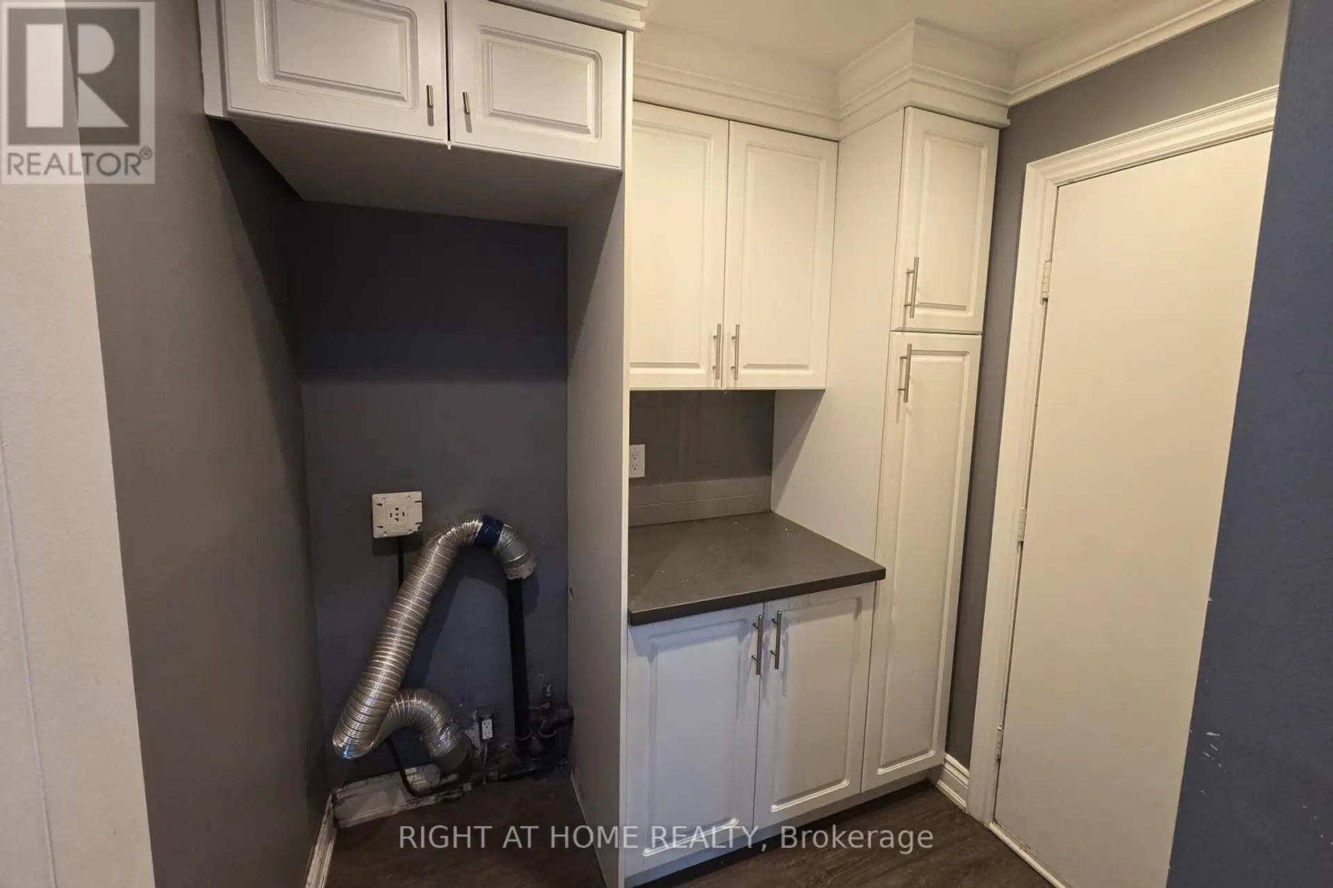 54 WOODSIDE COURT - Image 4