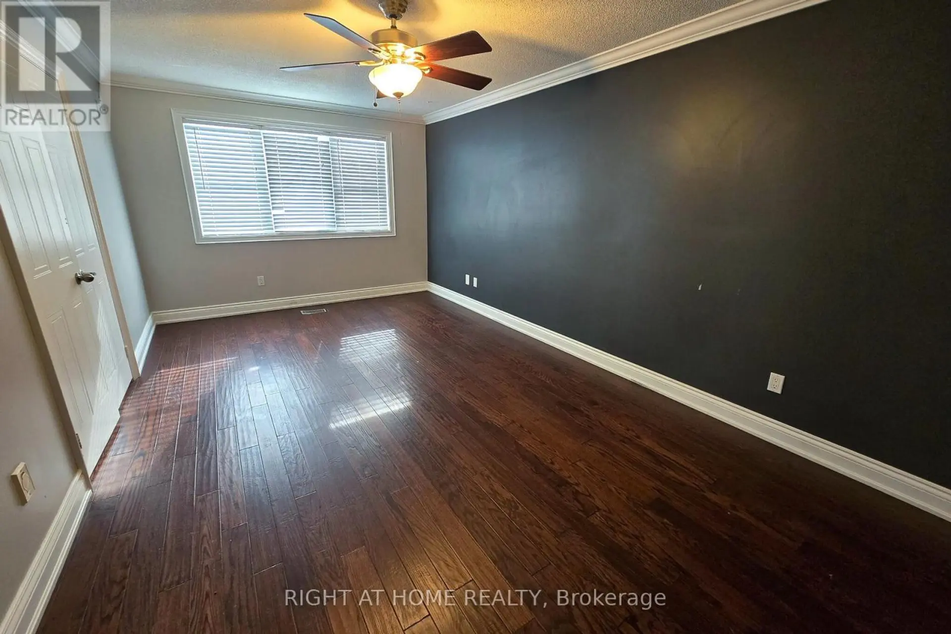 54 WOODSIDE COURT - Image 8