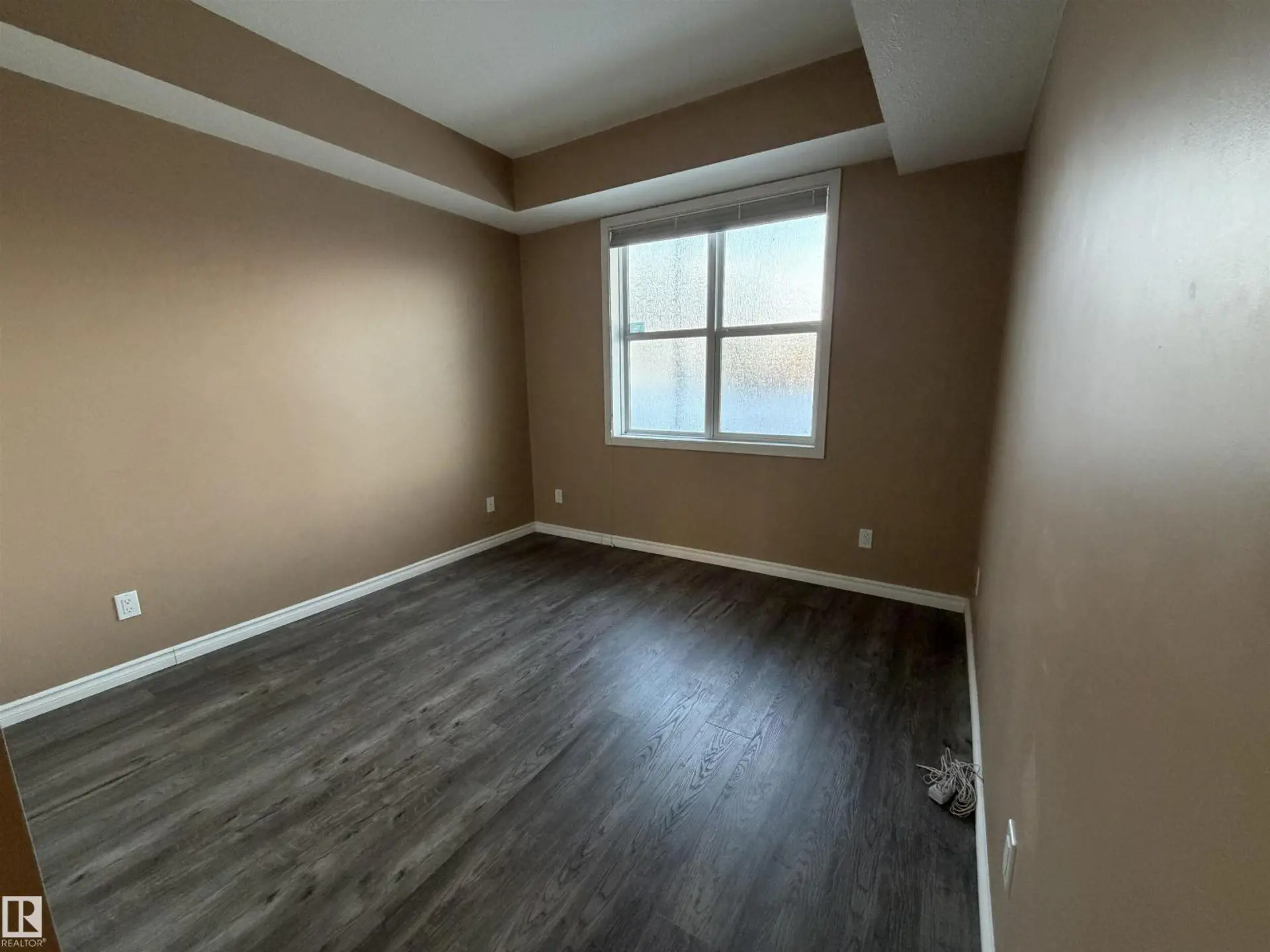 #113 9507 101 AV NW - Image 9