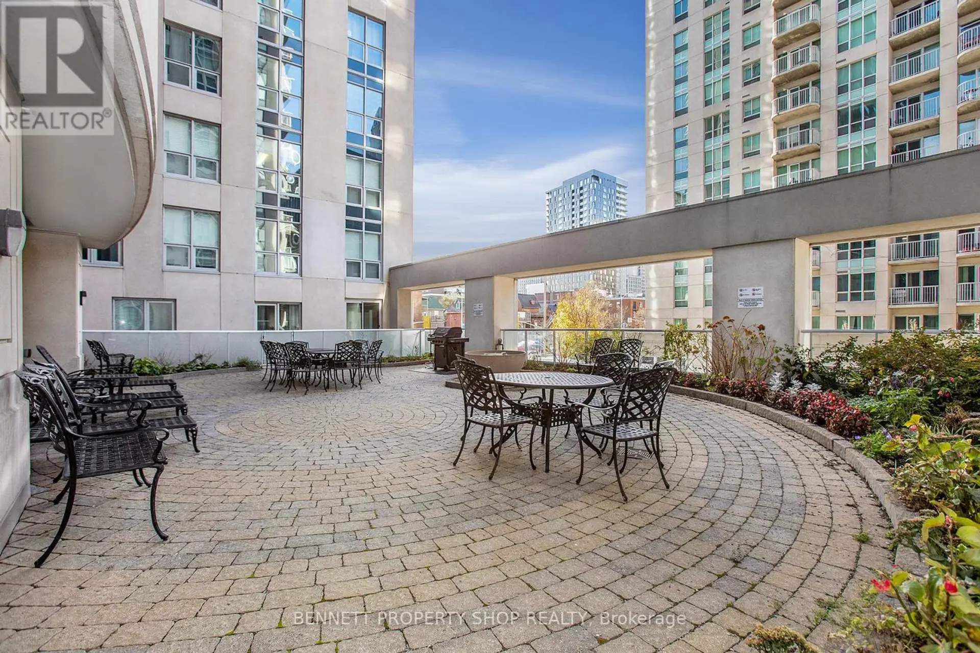 #807 242 RIDEAU STREET - Image 13