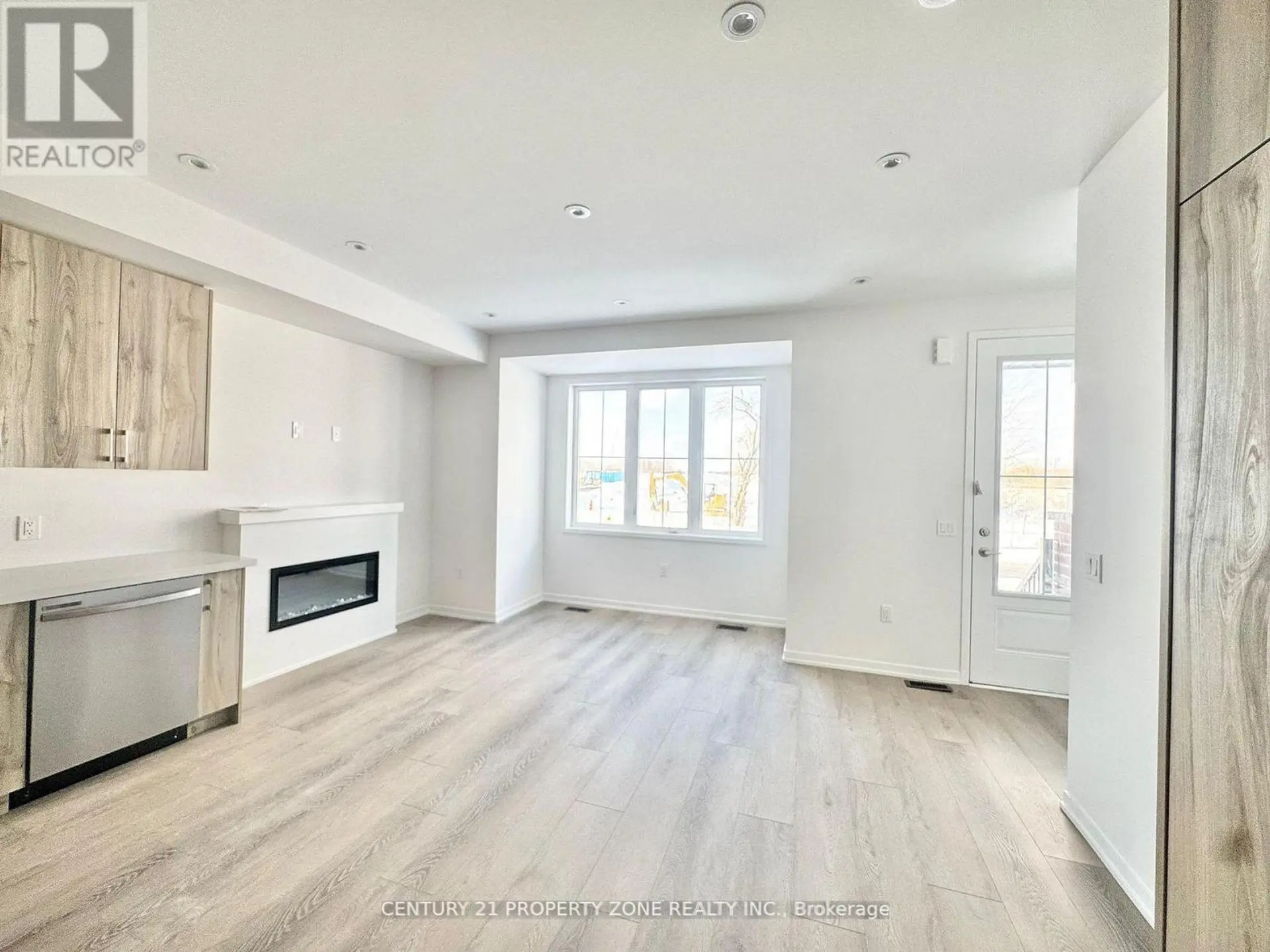 49 KINGBIRD COMMON - Image 3