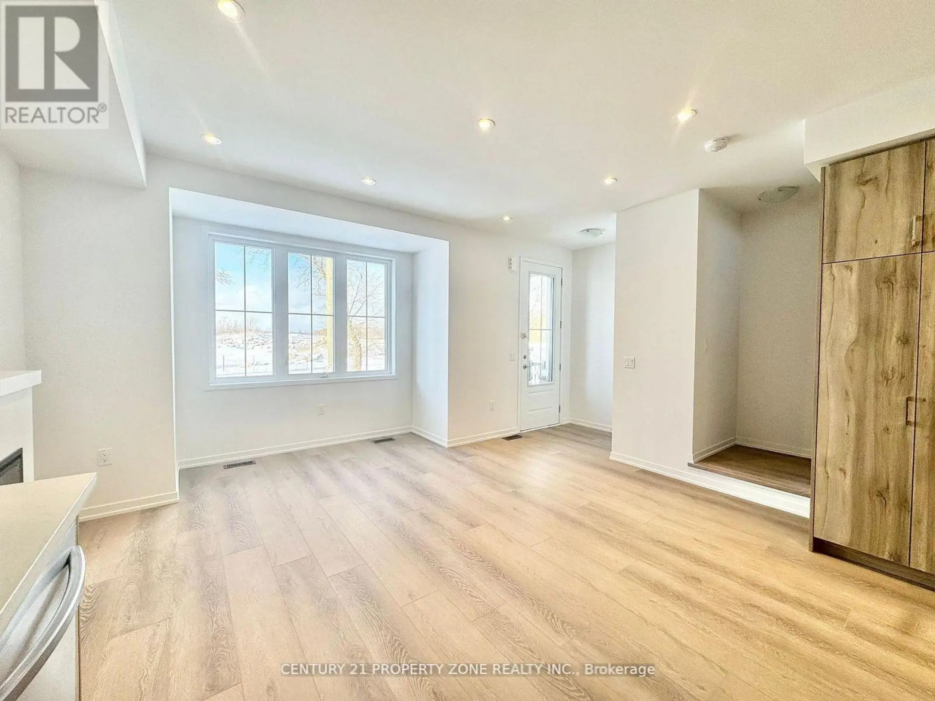 49 KINGBIRD COMMON - Image 6
