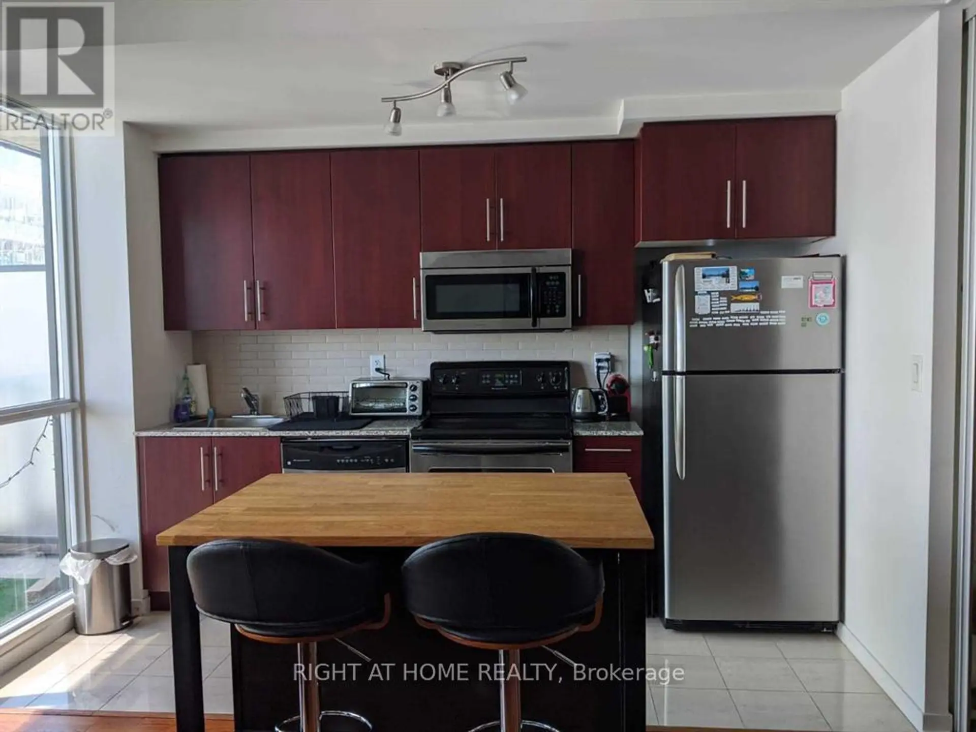 #3411 55 BREMNER BOULEVARD - Image 4