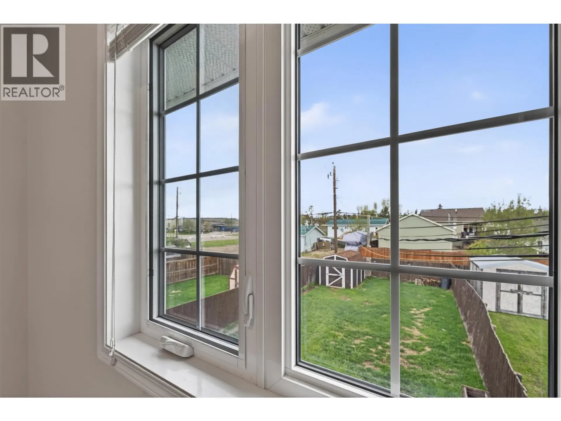 9512 94 AVENUE - Image 12