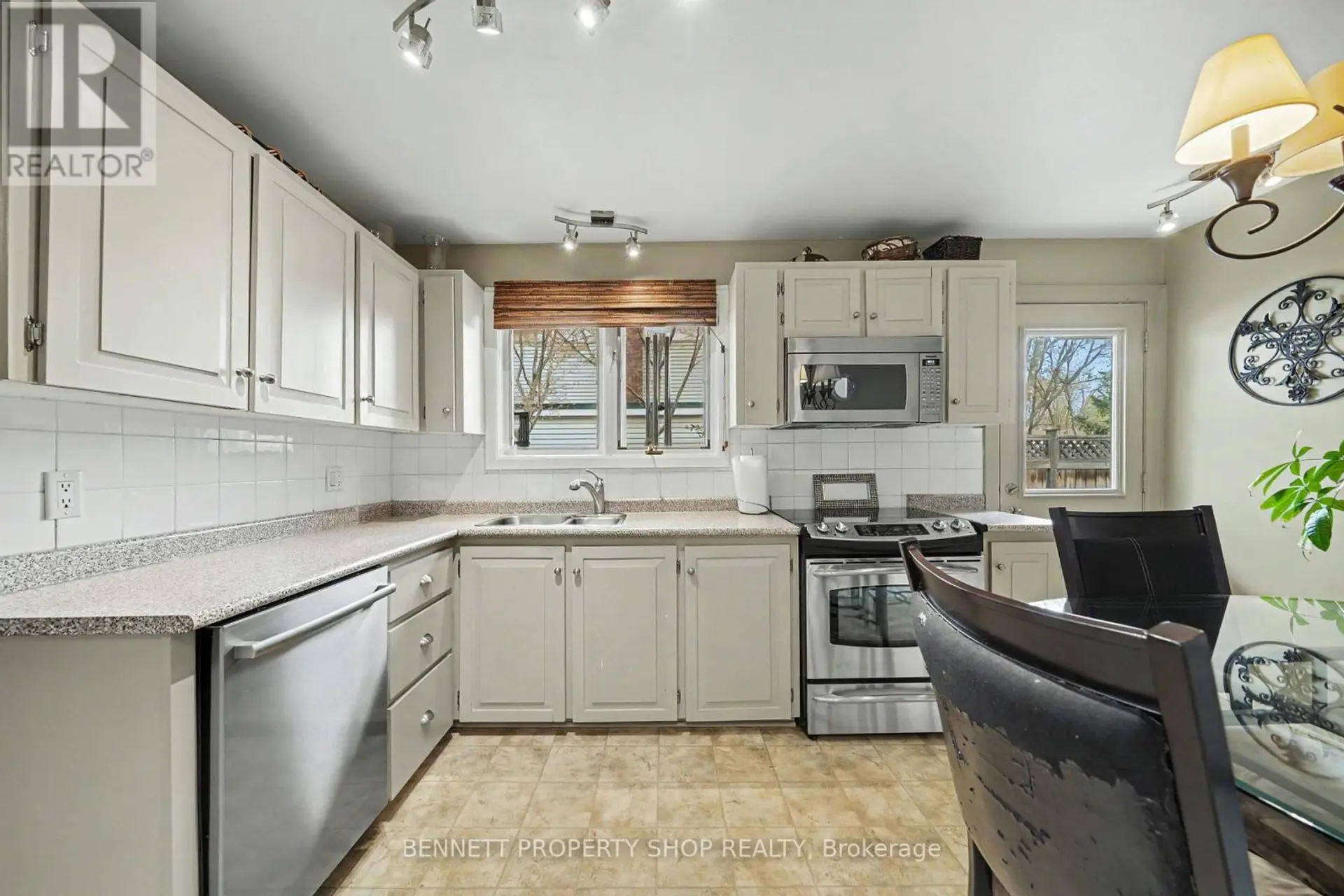 580 BLANCHARD CRESCENT - Image 6