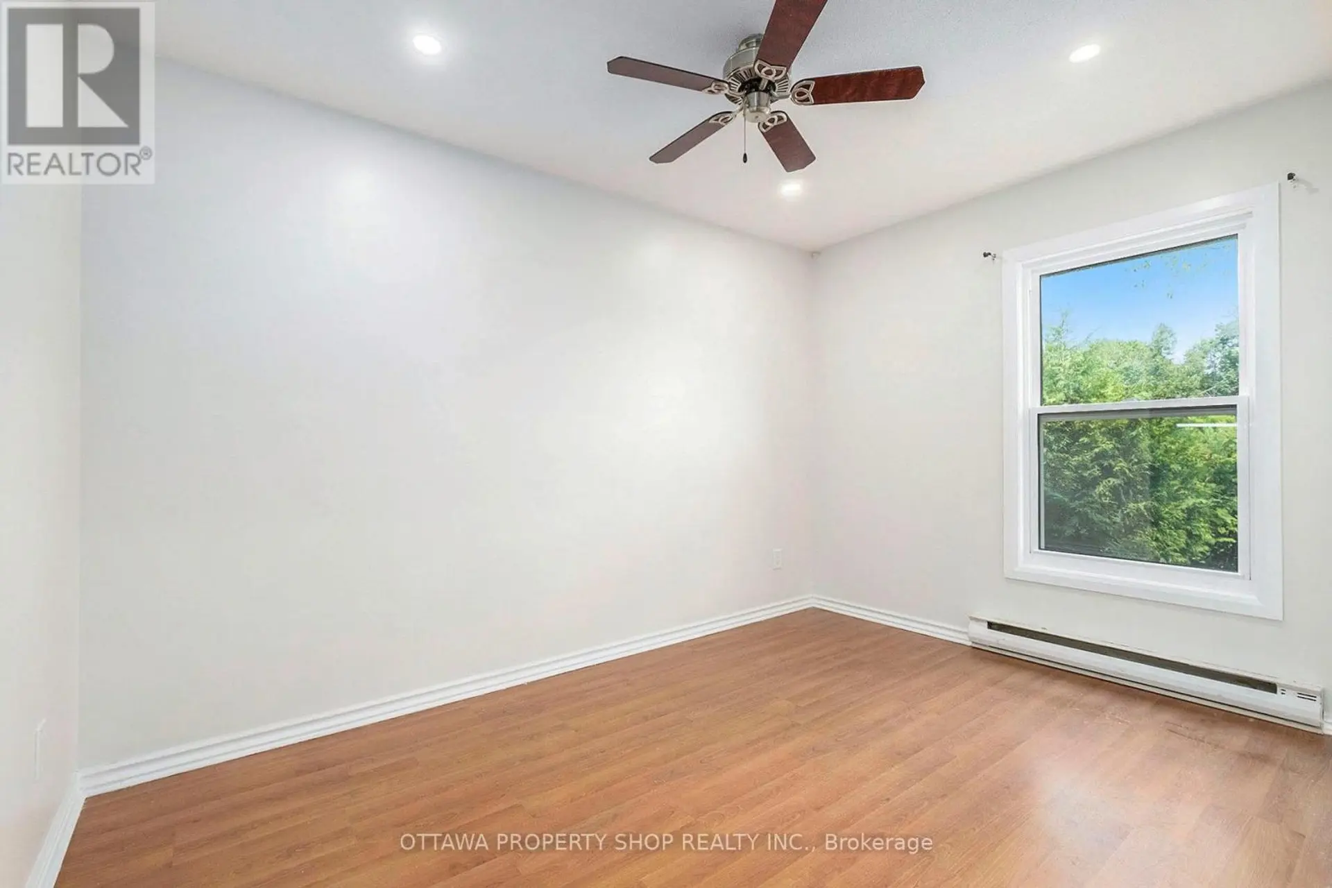 #185 825 CAHILL DRIVE W - Image 10