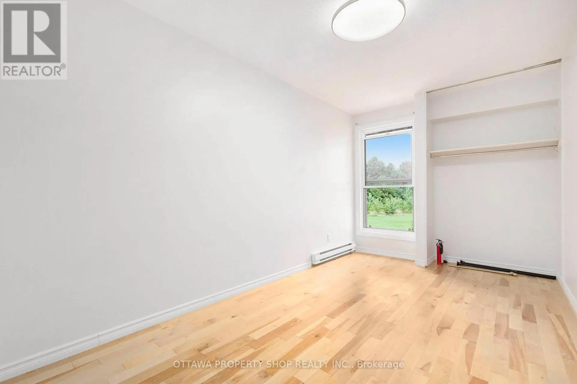 #185 825 CAHILL DRIVE W - Image 7